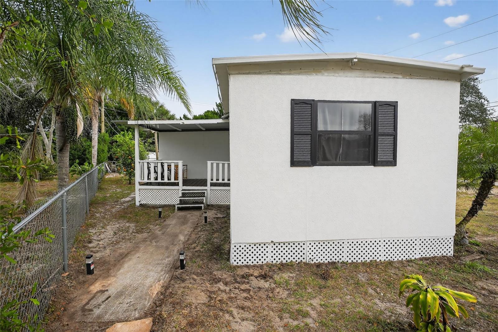 Image 2 of 40 For 2001 Linda Avenue