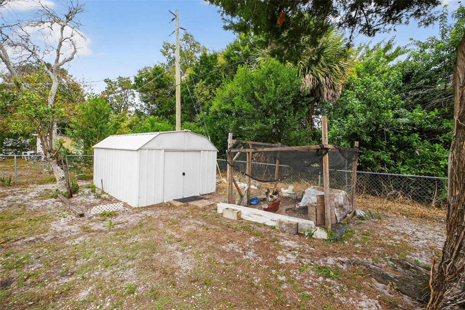 Image 22 of 40 For 2001 Linda Avenue