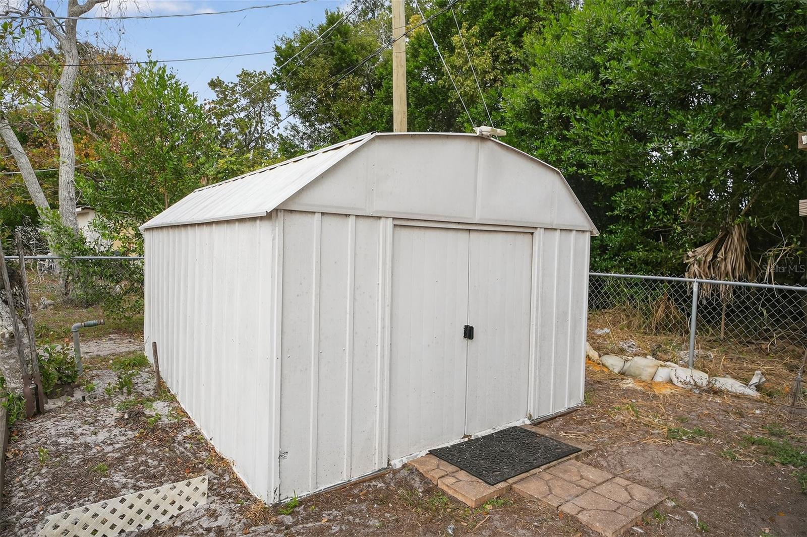 Image 31 of 40 For 2001 Linda Avenue