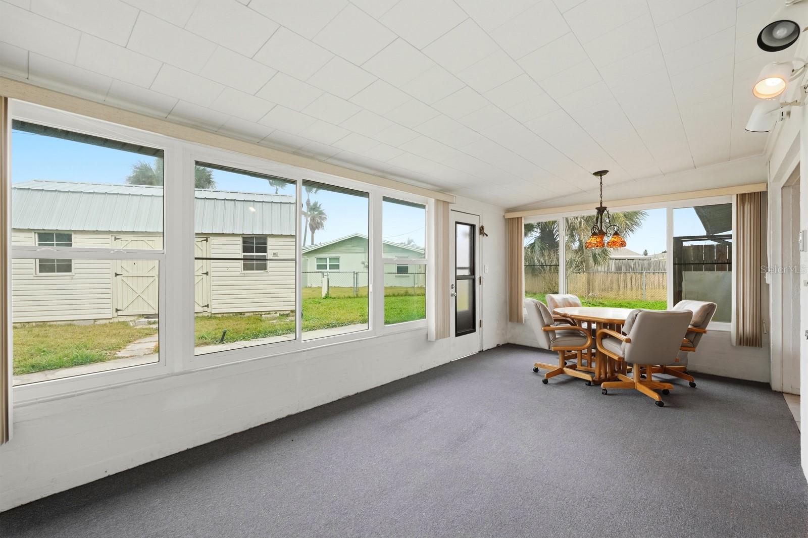 Image 17 of 41 For 37 Berkley Road