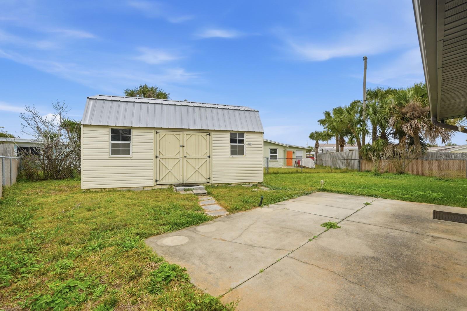 Image 26 of 41 For 37 Berkley Road