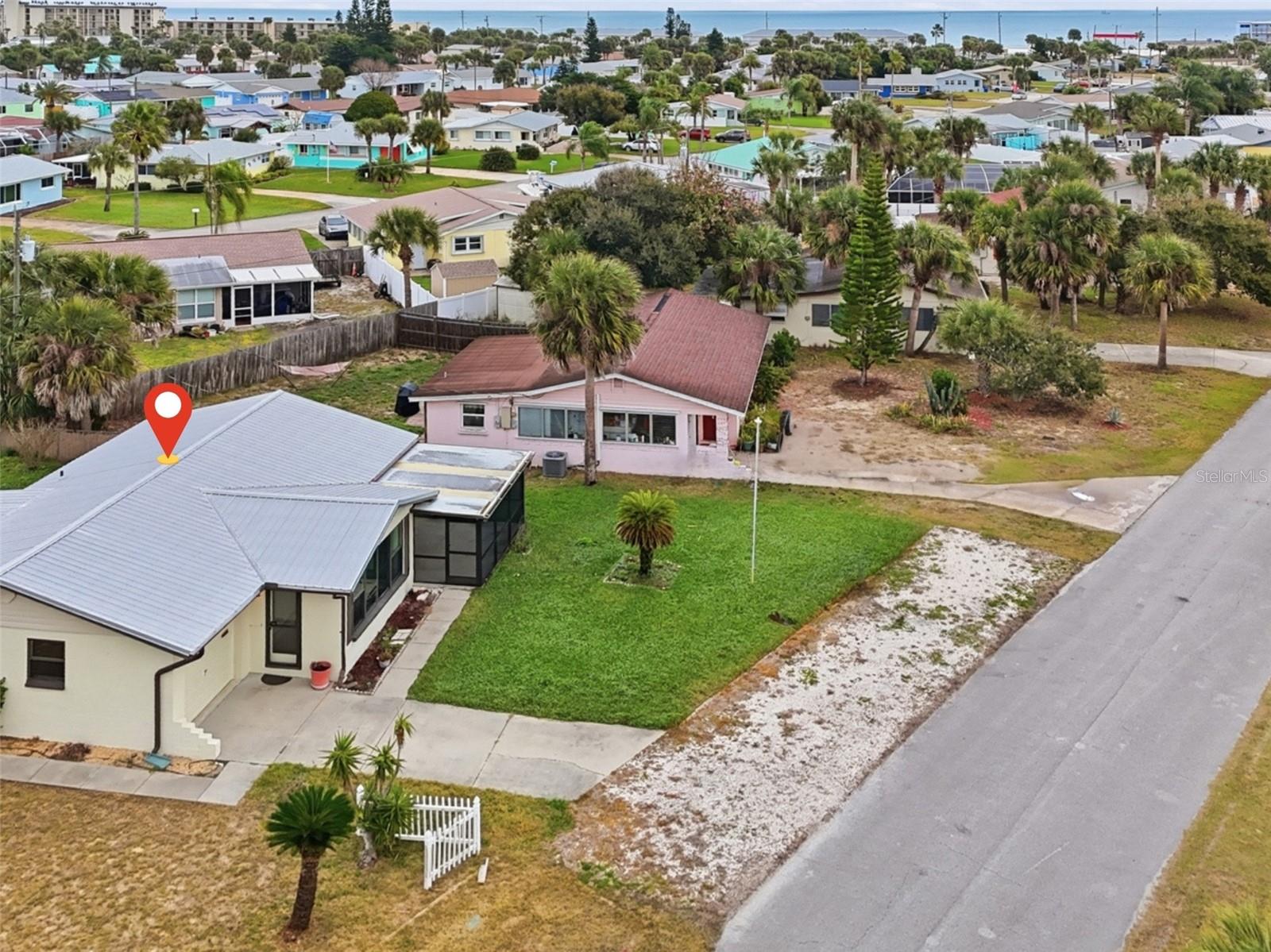 Image 32 of 41 For 37 Berkley Road