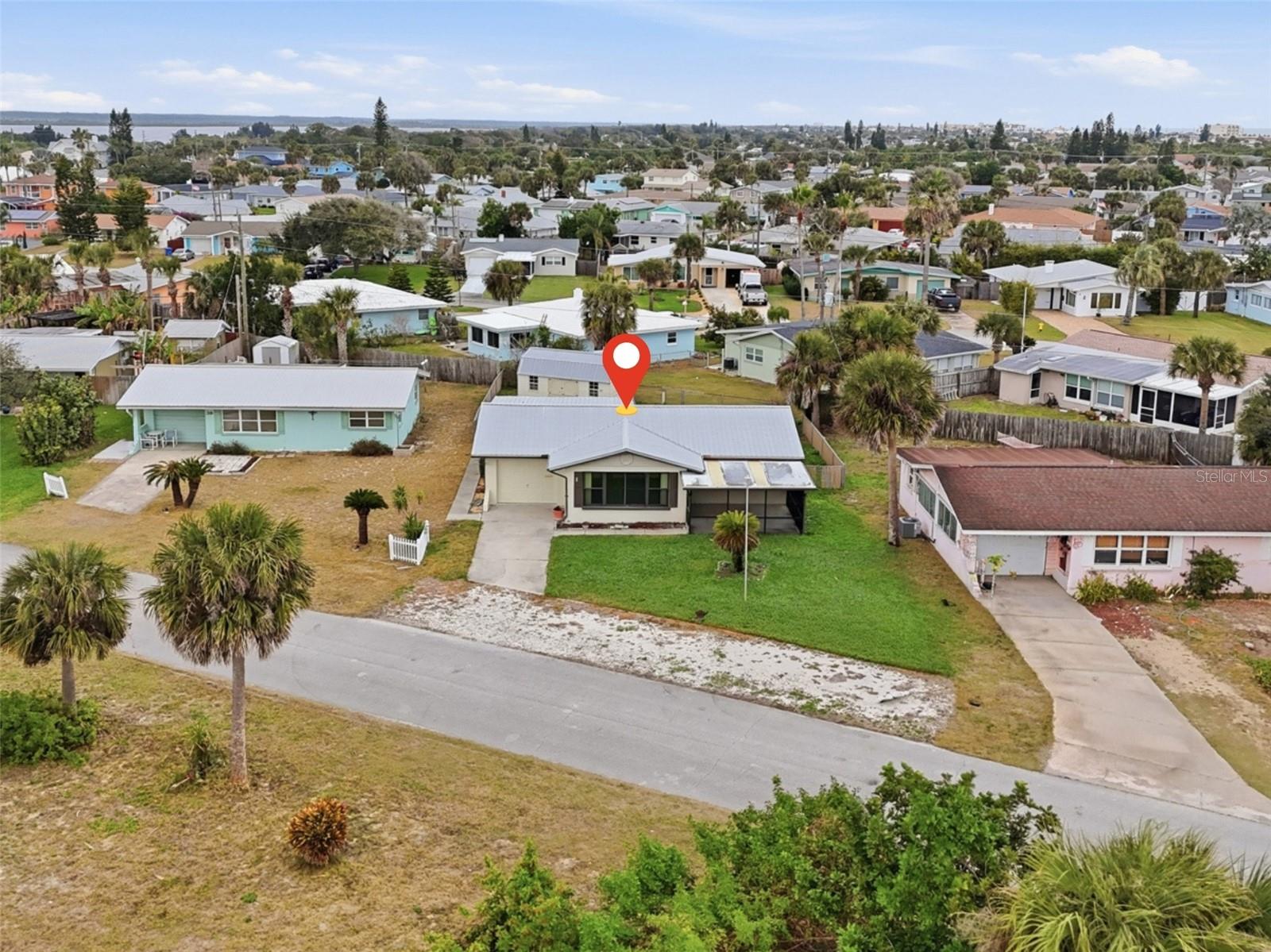 Image 38 of 41 For 37 Berkley Road