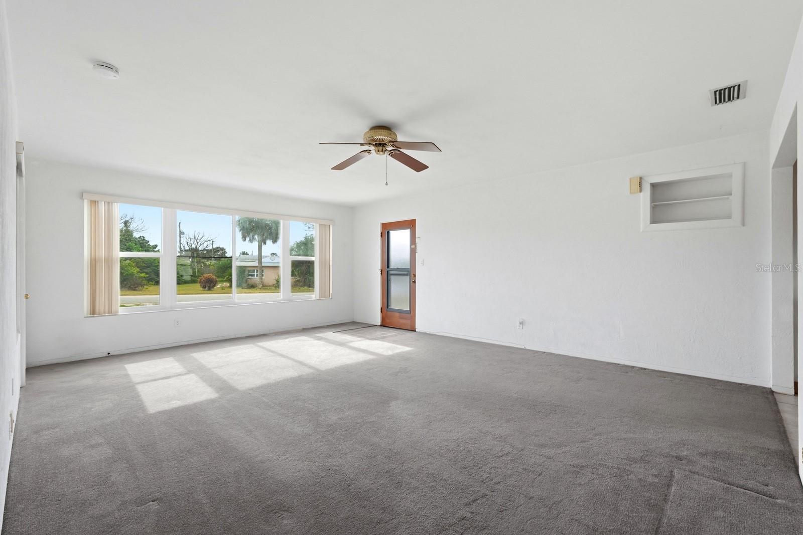 Image 9 of 41 For 37 Berkley Road