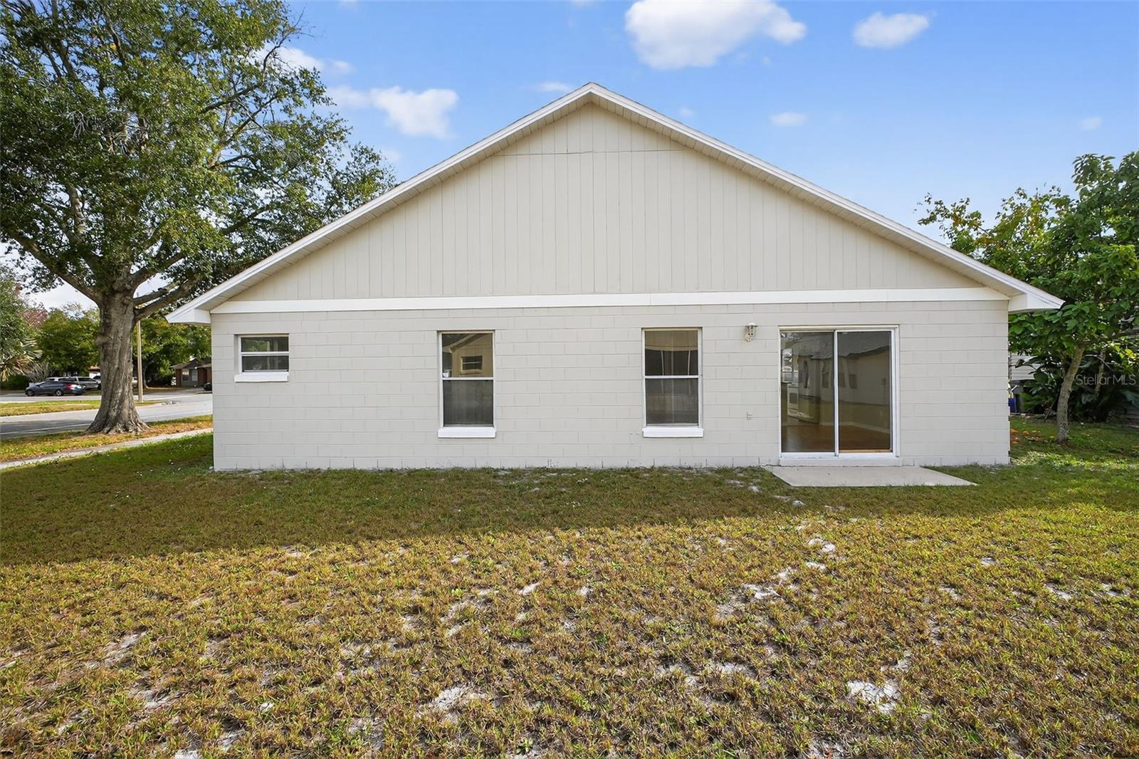 Image 14 of 50 For 233 Aberdeen Circle