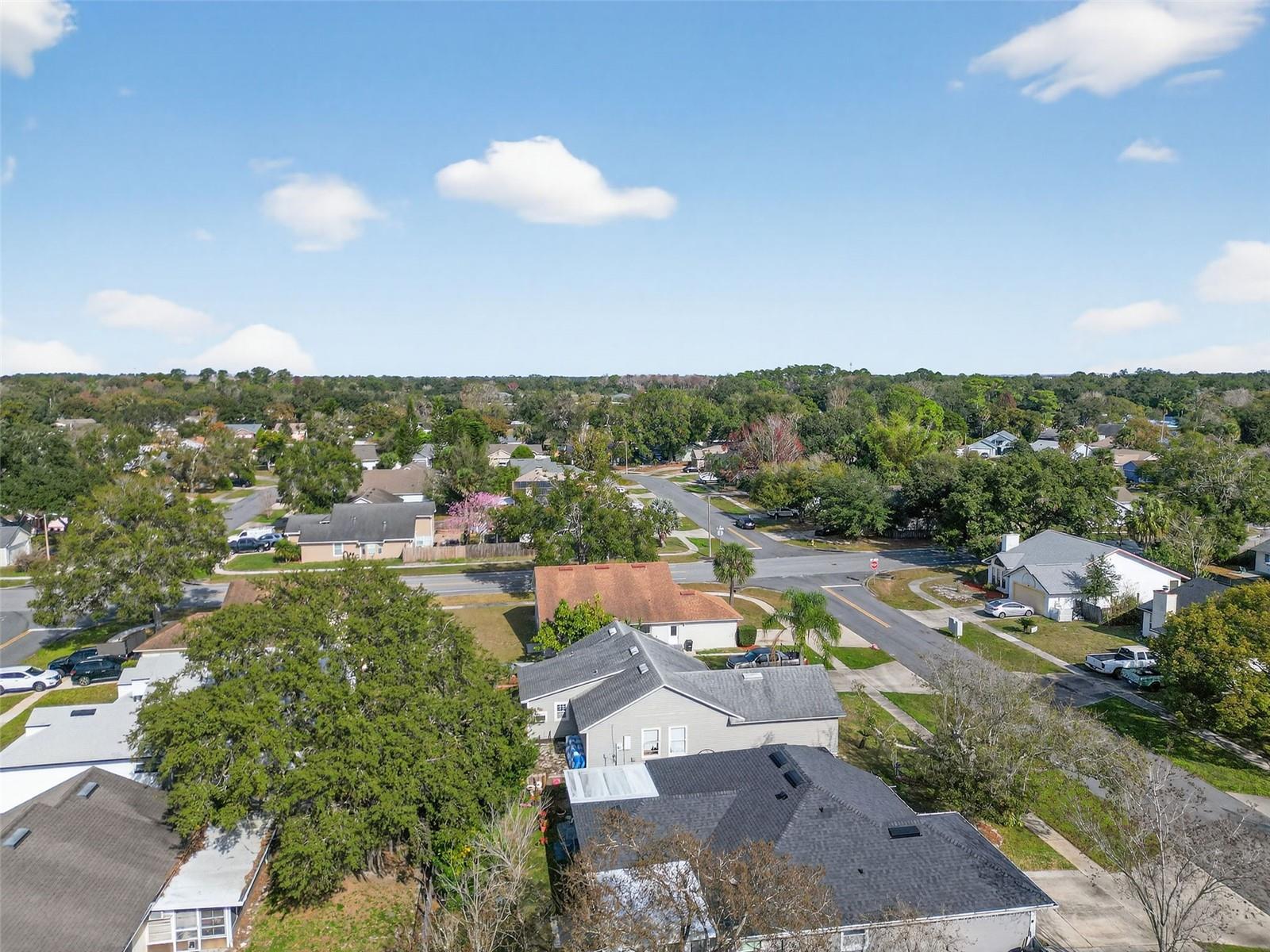 Image 19 of 50 For 233 Aberdeen Circle