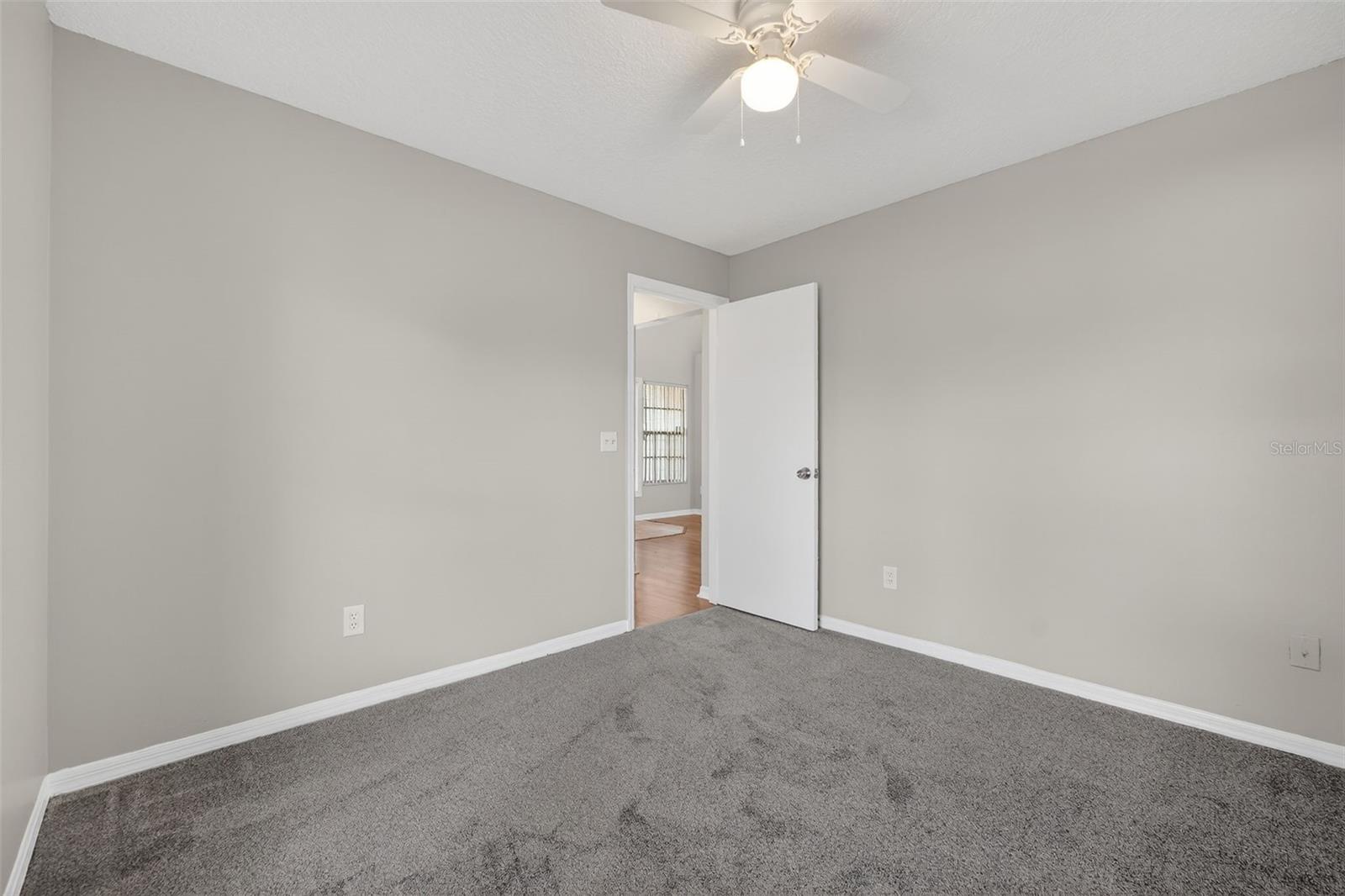 Image 44 of 50 For 233 Aberdeen Circle