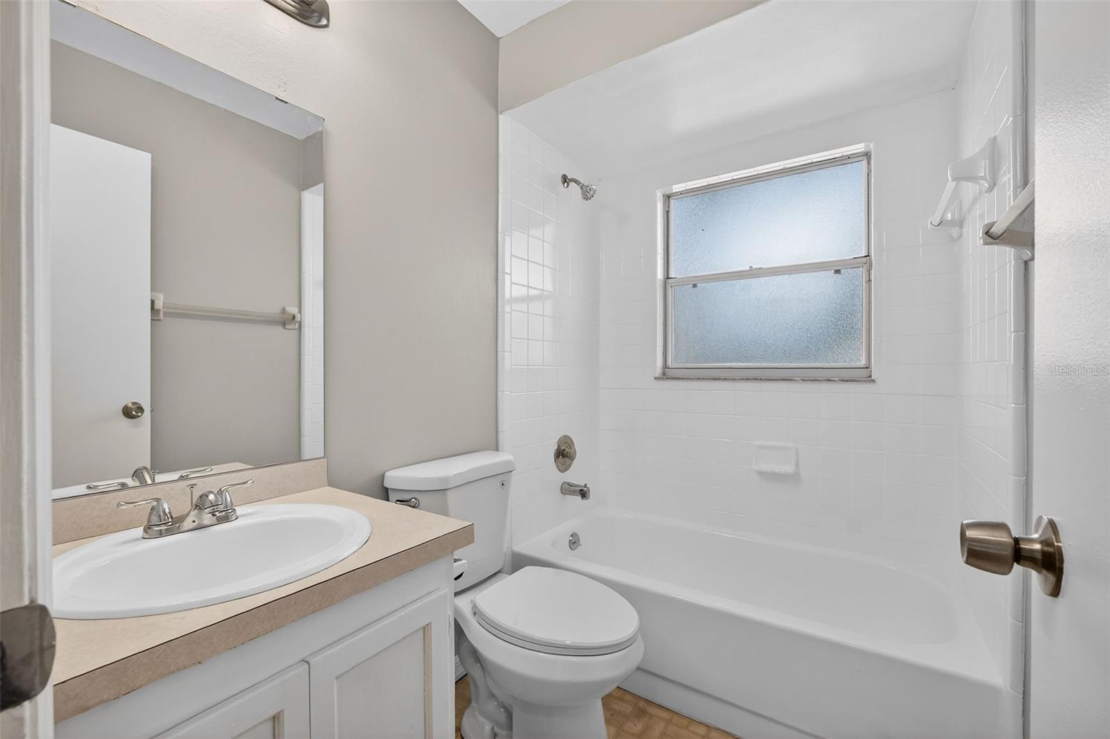 Image 45 of 50 For 233 Aberdeen Circle