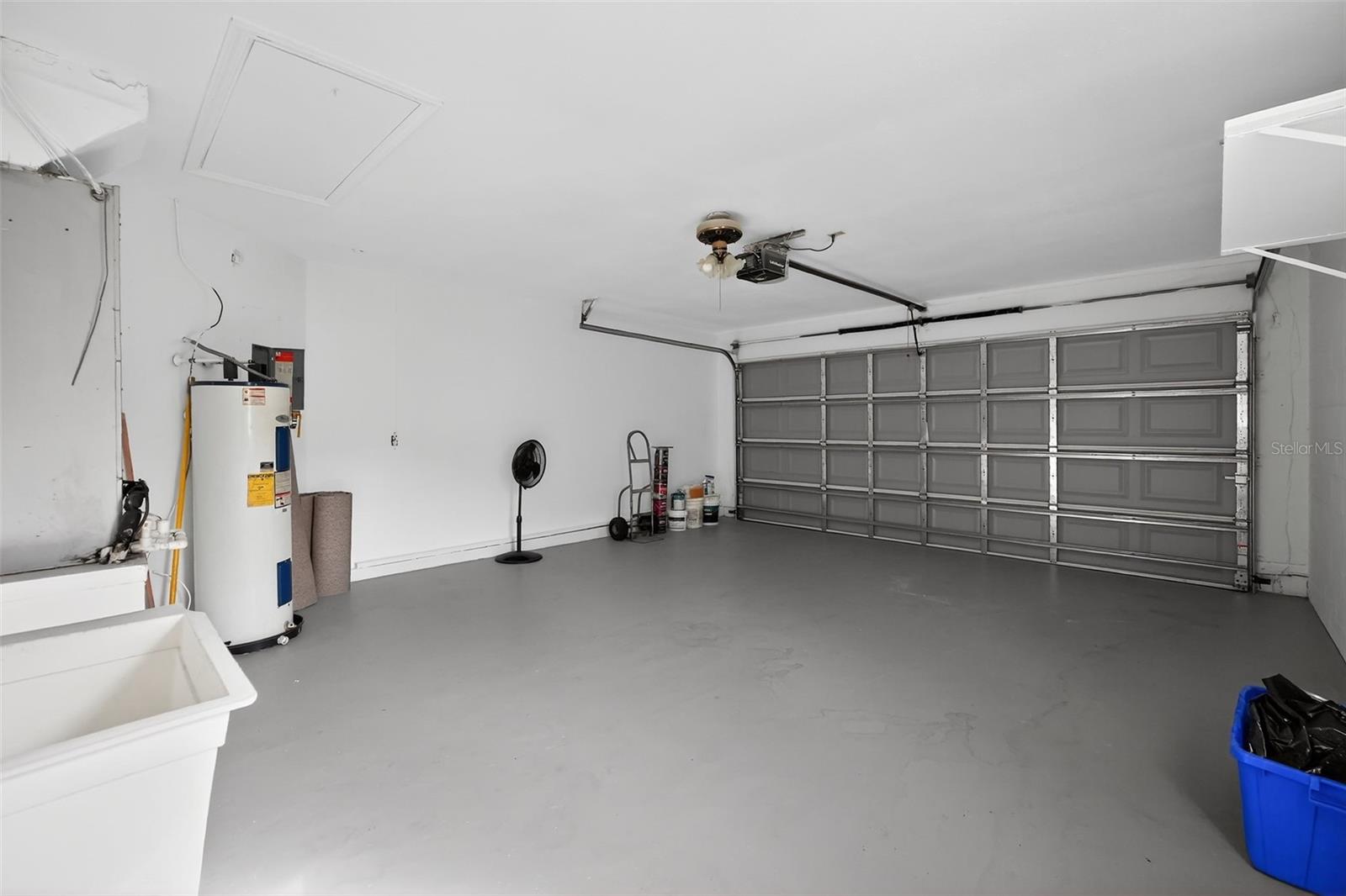 Image 49 of 50 For 233 Aberdeen Circle