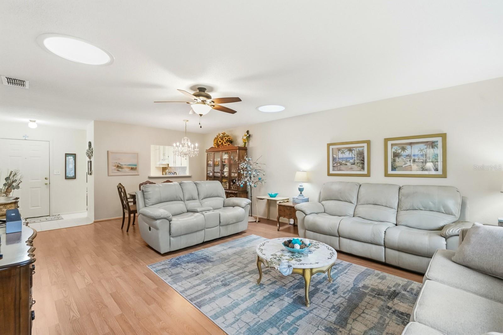 Image 8 of 40 For 41 Crooked Pine Road