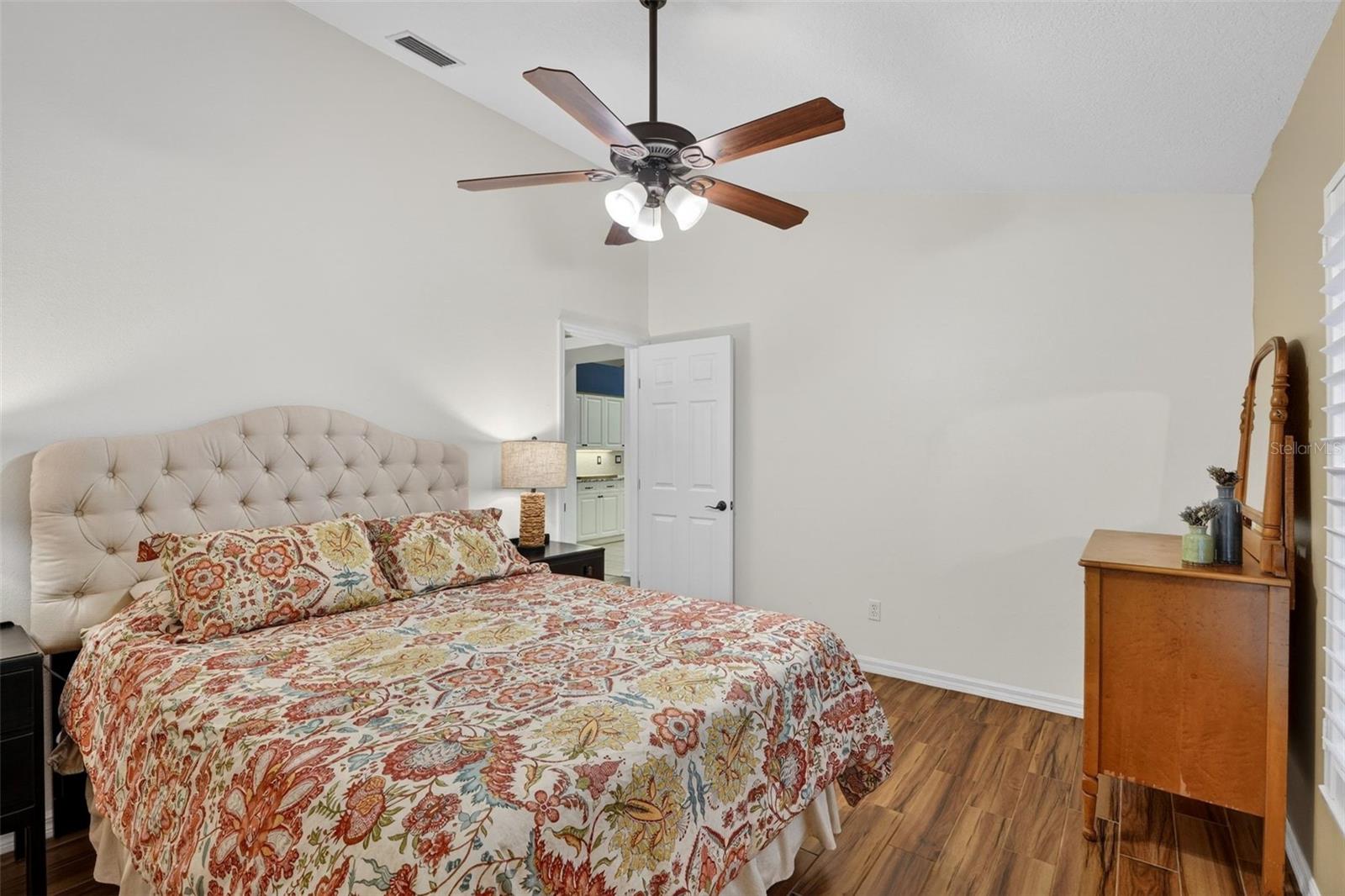 Image 28 of 40 For 1216 Sunningdale Lane