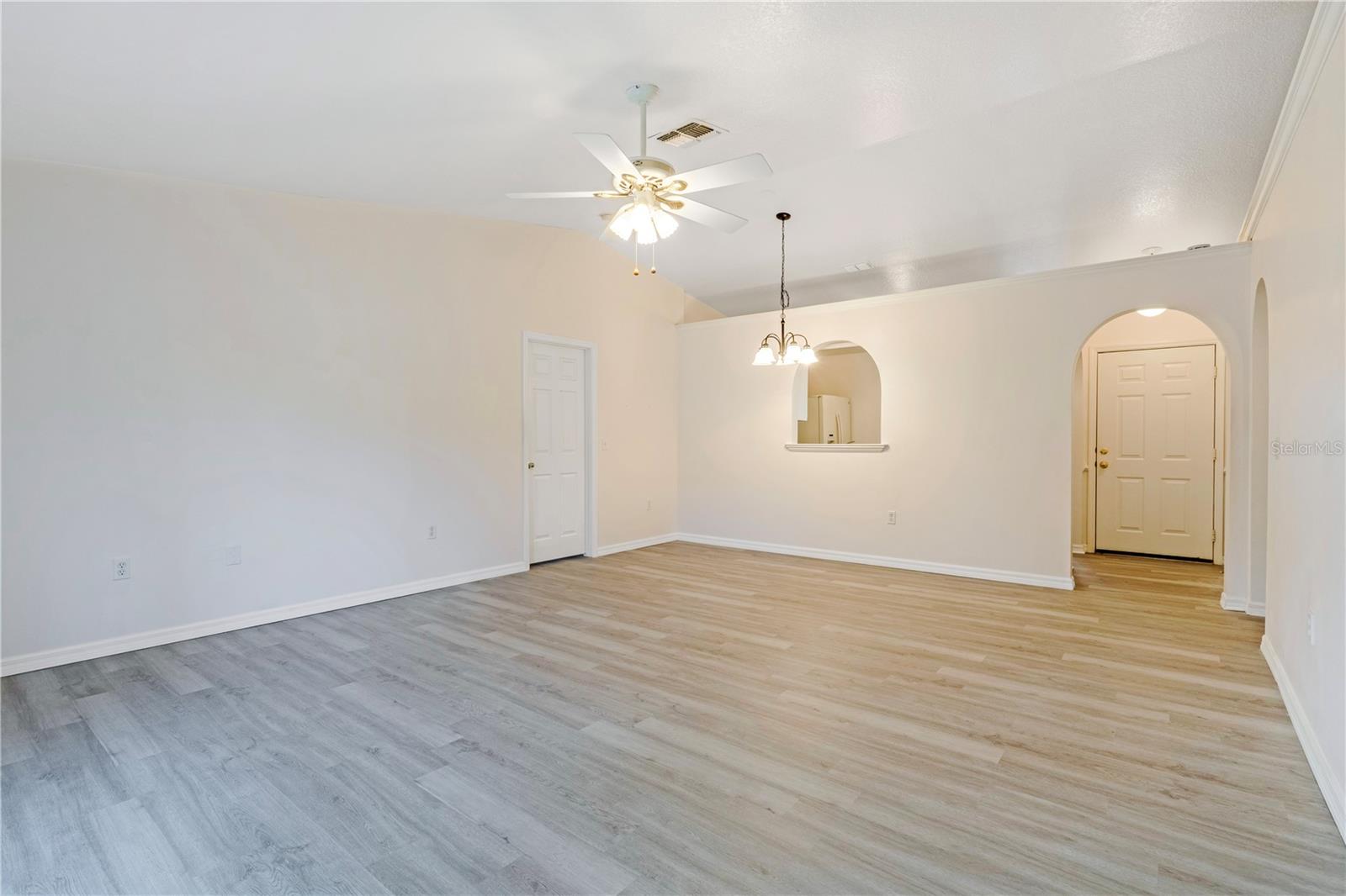 Image 11 of 32 For 1153 Amanda Kay Circle