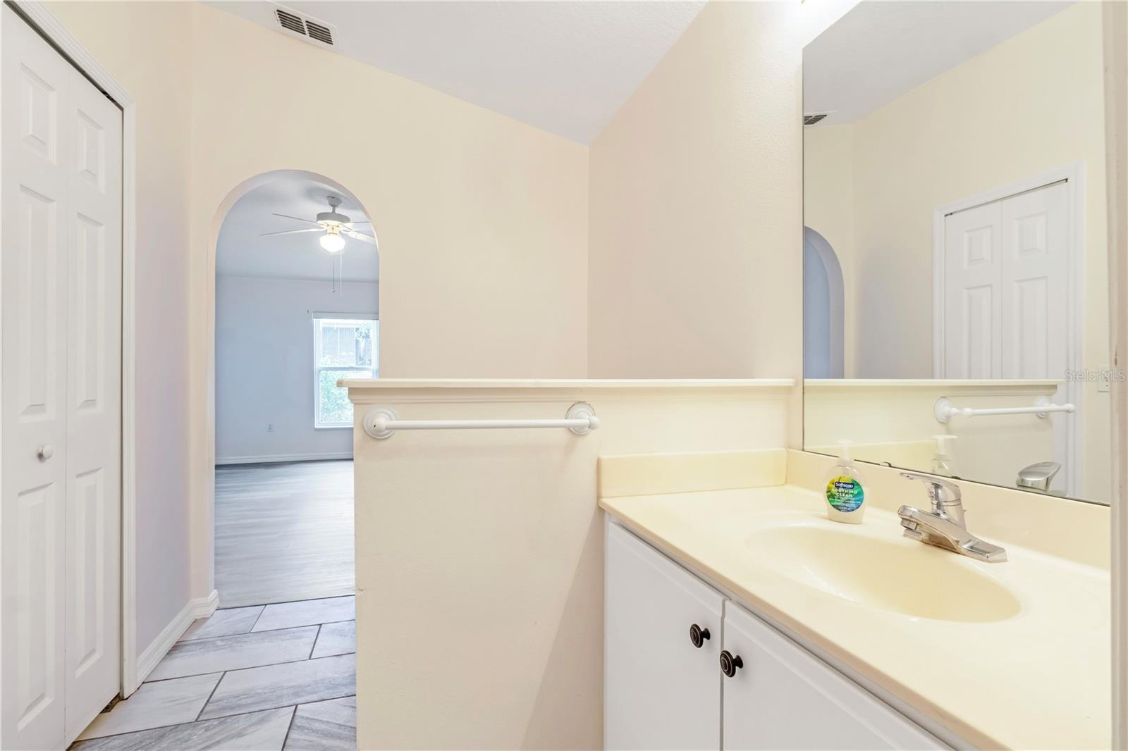 Image 15 of 32 For 1153 Amanda Kay Circle