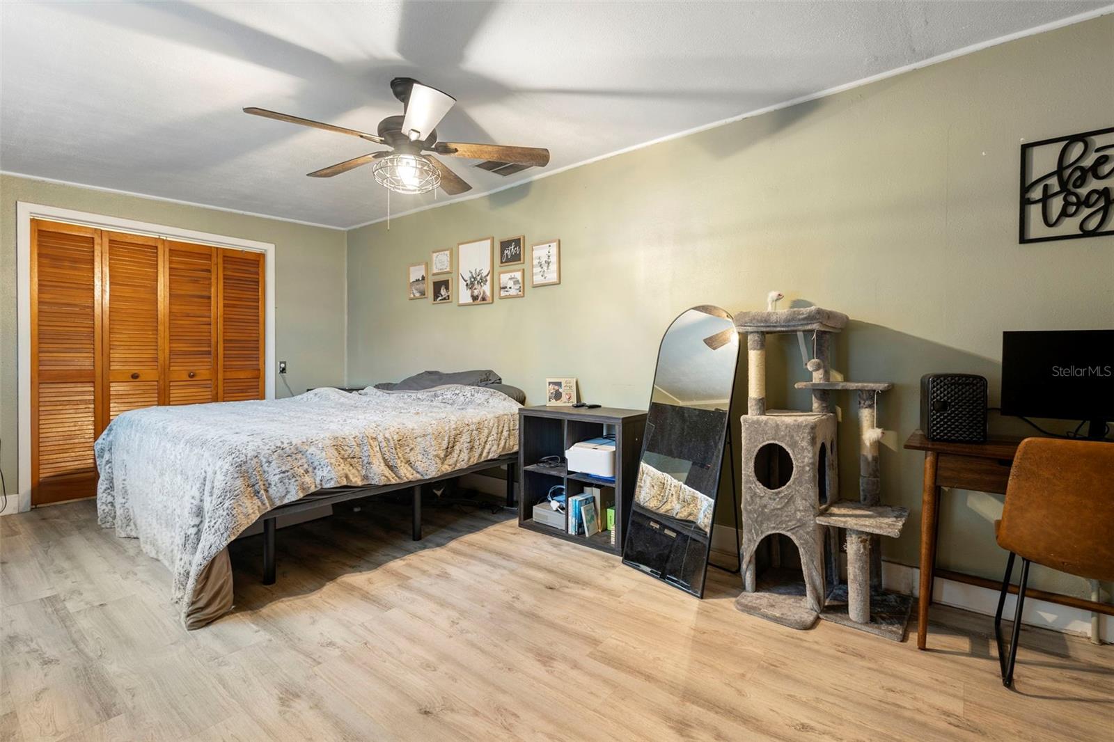 Image 19 of 43 For 120 Holly Drive