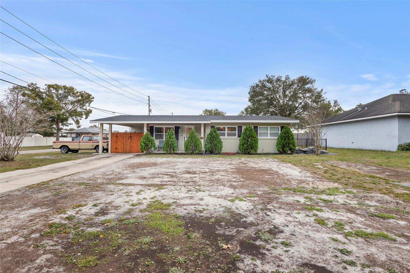 Image 4 of 43 For 120 Holly Drive