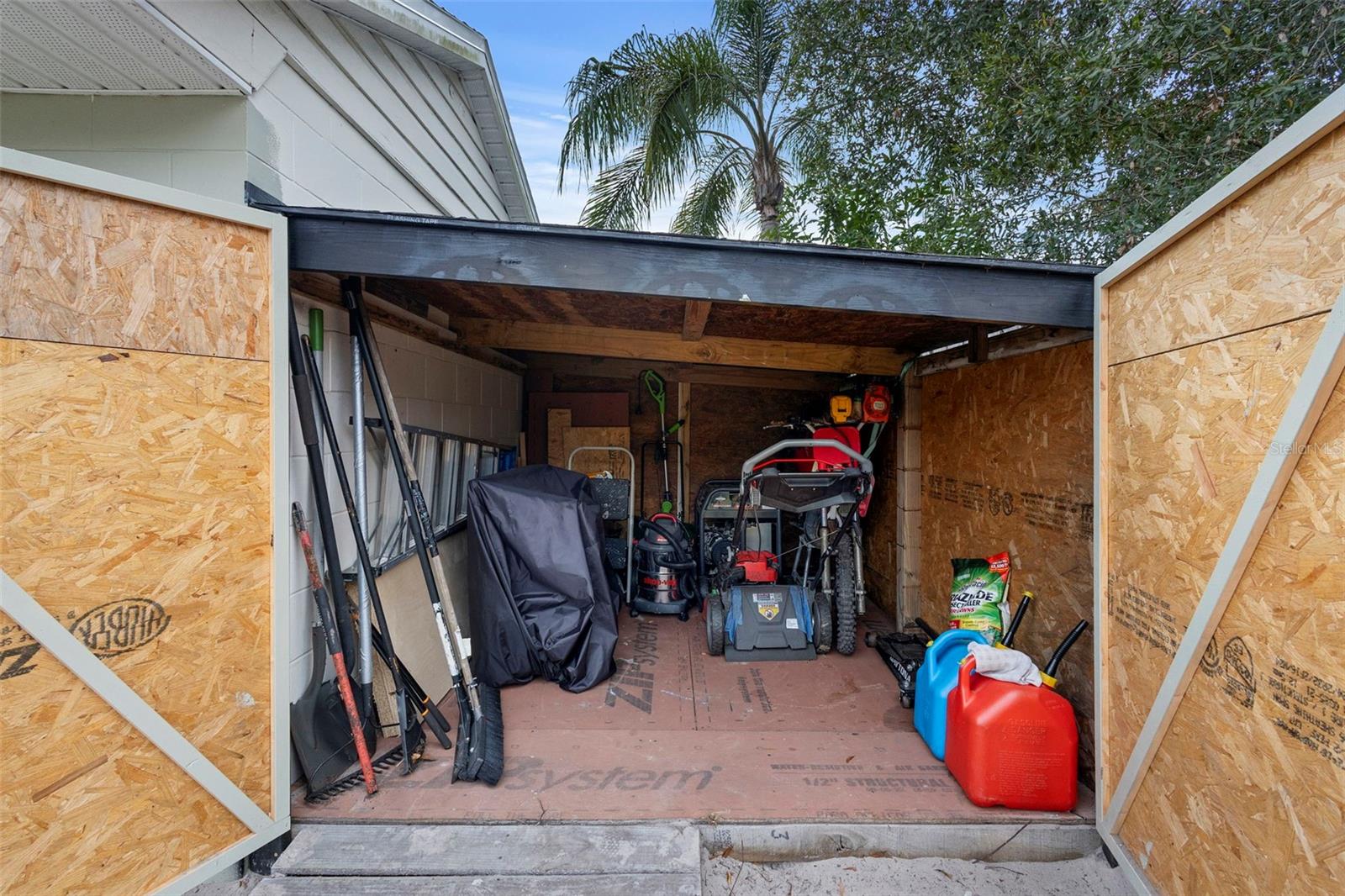 Image 40 of 43 For 120 Holly Drive