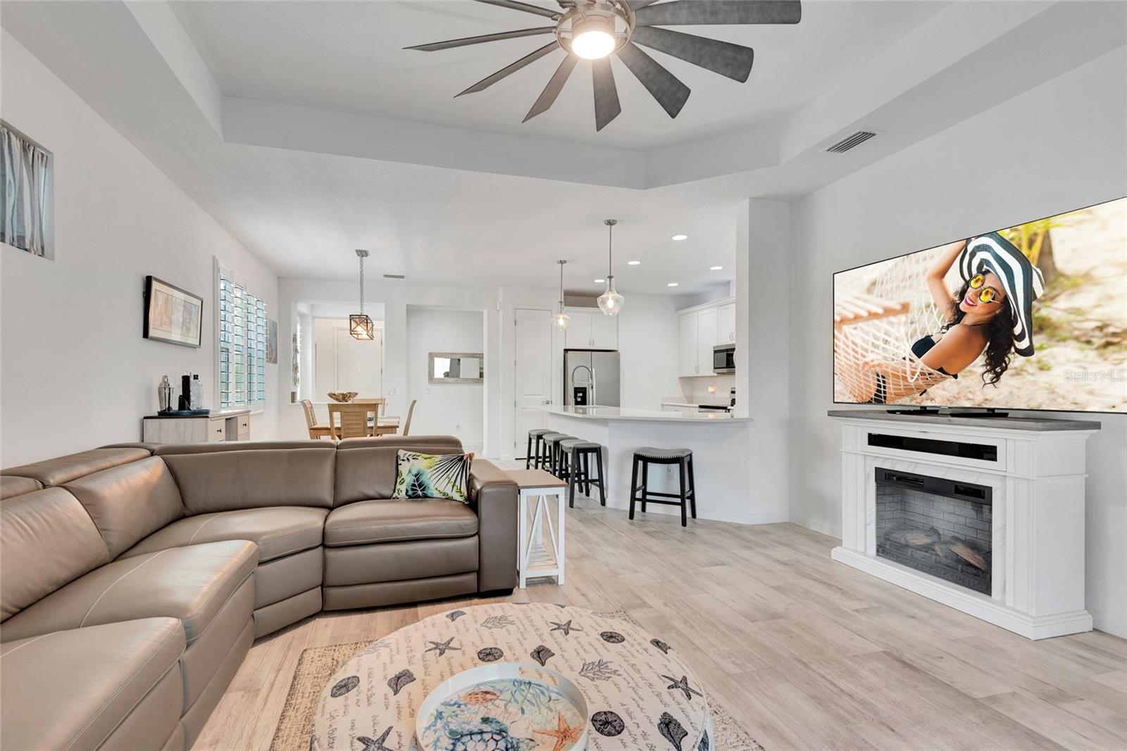 Image 14 of 70 For 887 Margaritaville Avenue