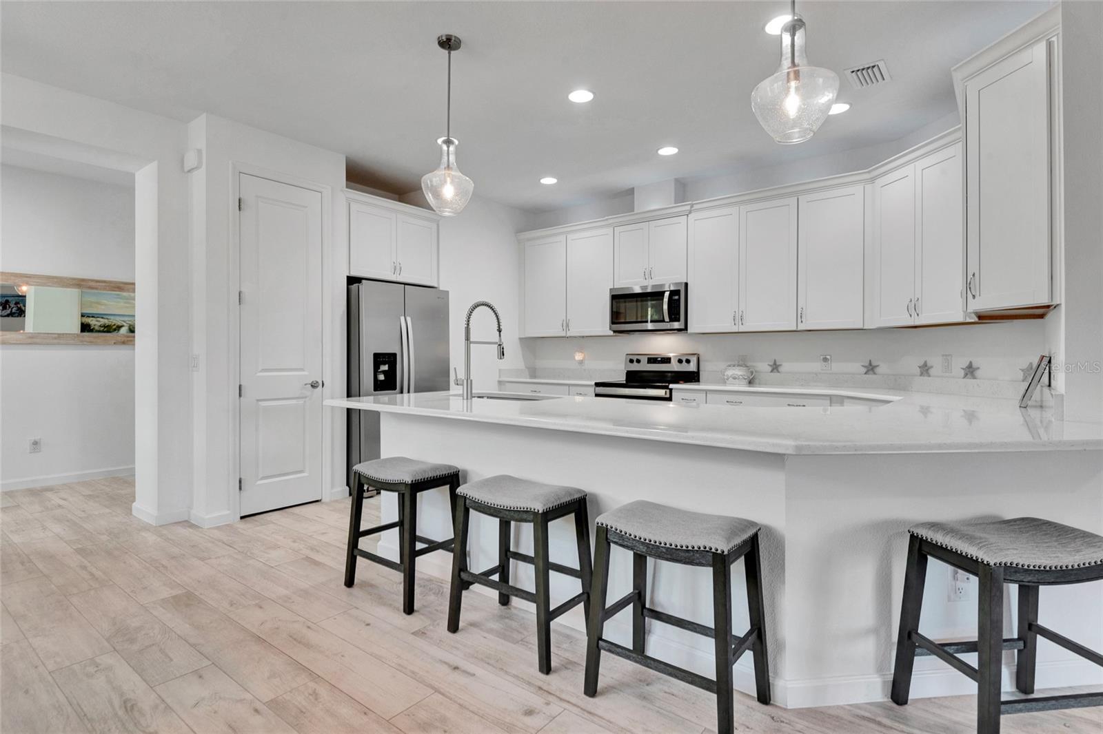 Image 15 of 70 For 887 Margaritaville Avenue