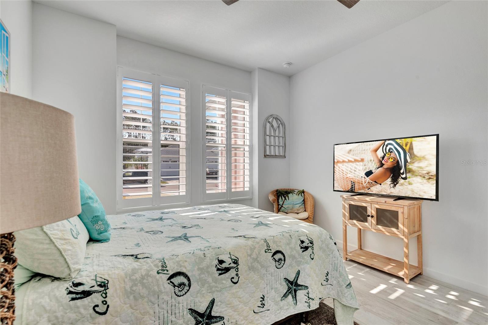 Image 30 of 70 For 887 Margaritaville Avenue