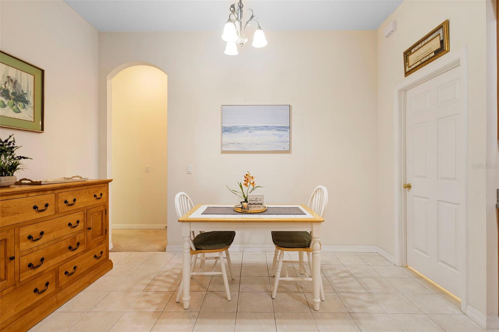 Image 11 of 36 For 481 Woodford Drive