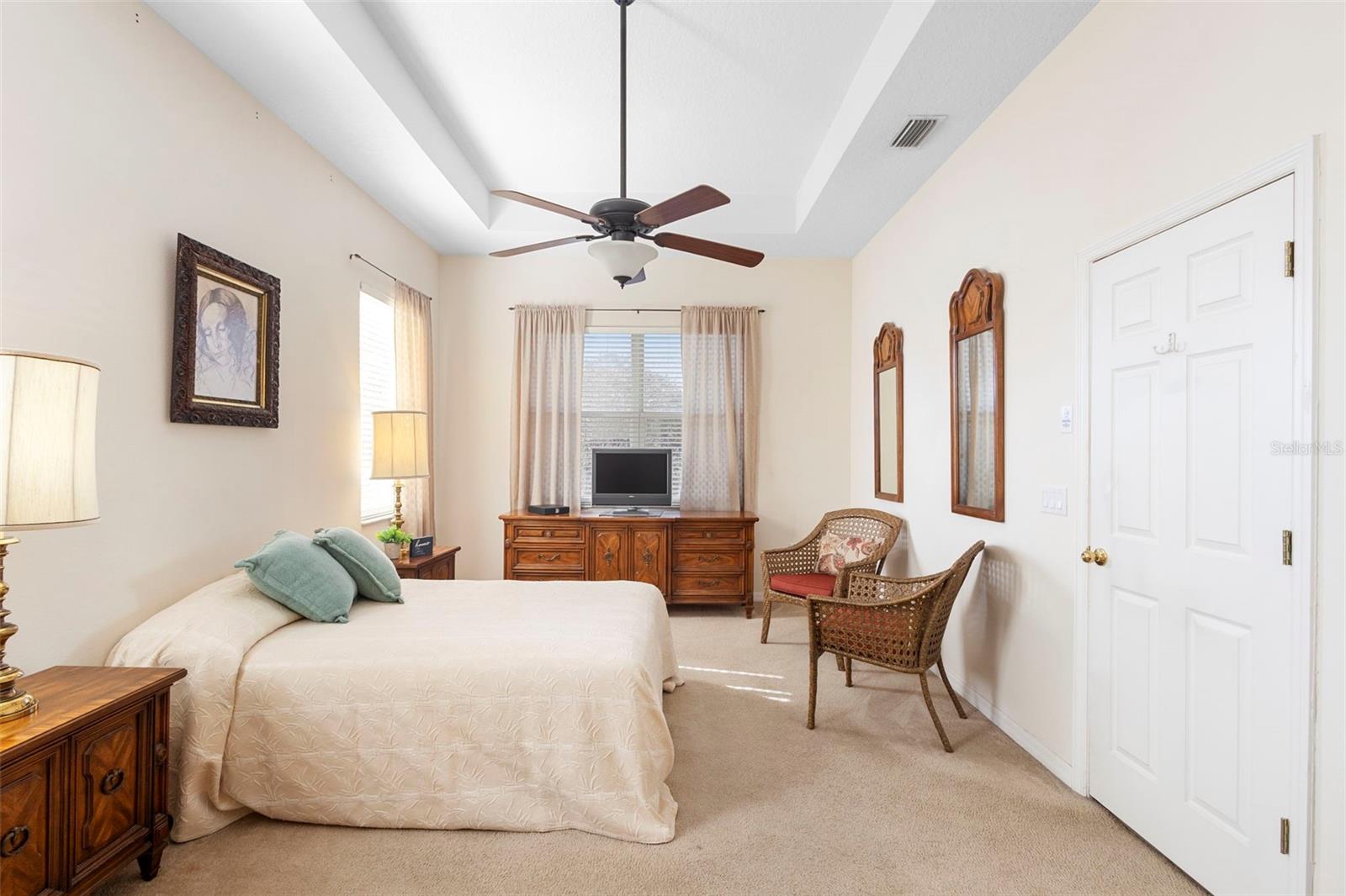 Image 12 of 36 For 481 Woodford Drive