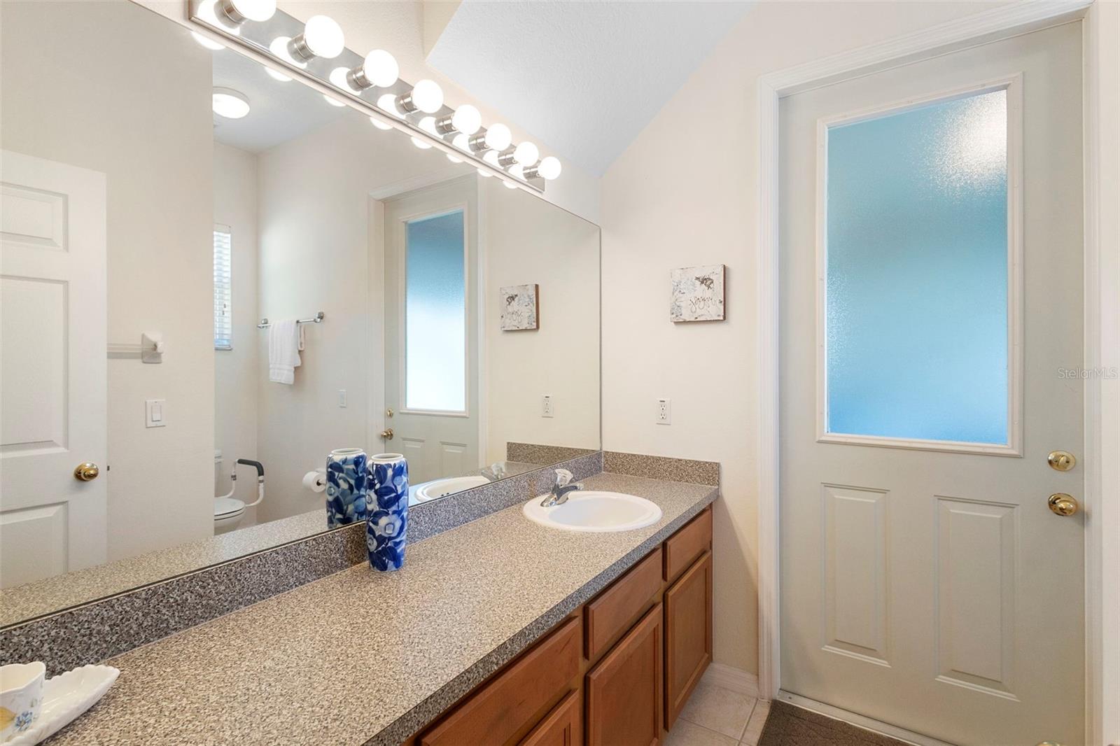 Image 22 of 36 For 481 Woodford Drive