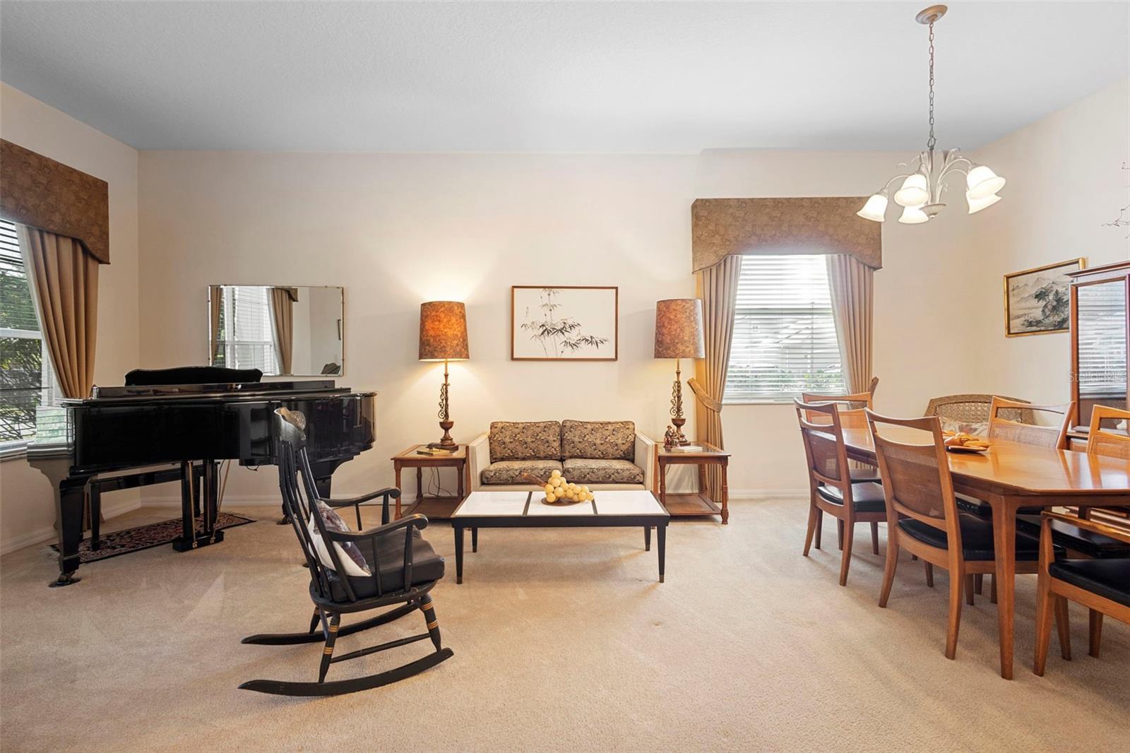 Image 4 of 36 For 481 Woodford Drive