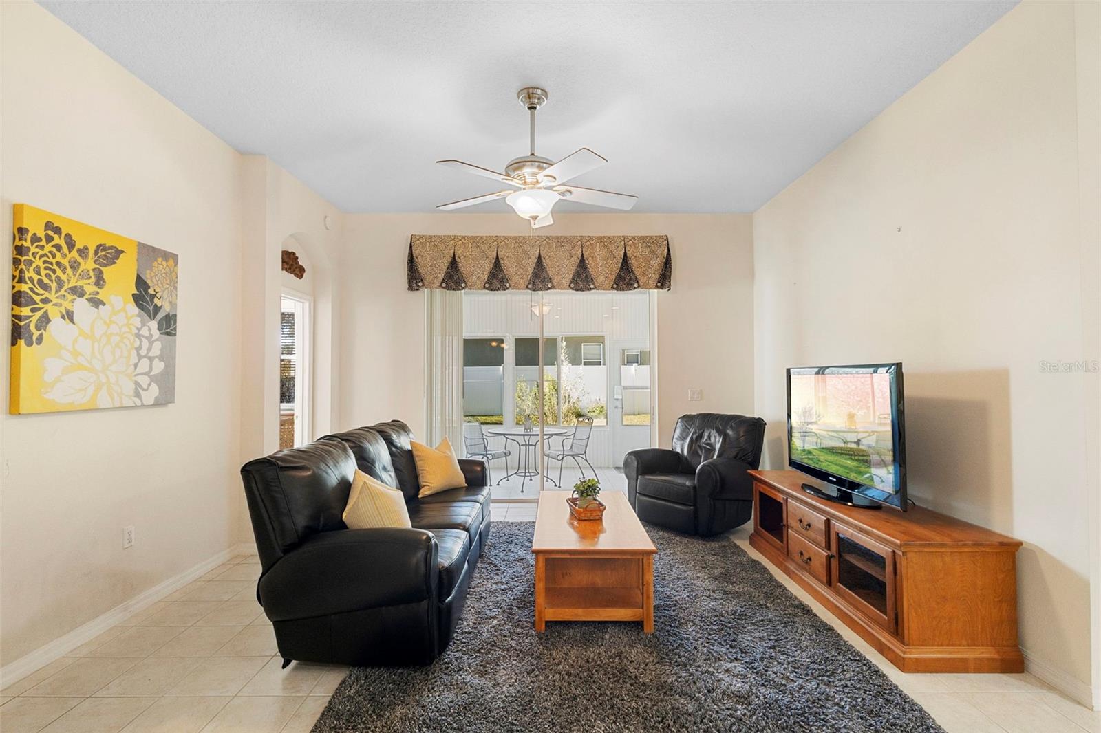 Image 6 of 36 For 481 Woodford Drive