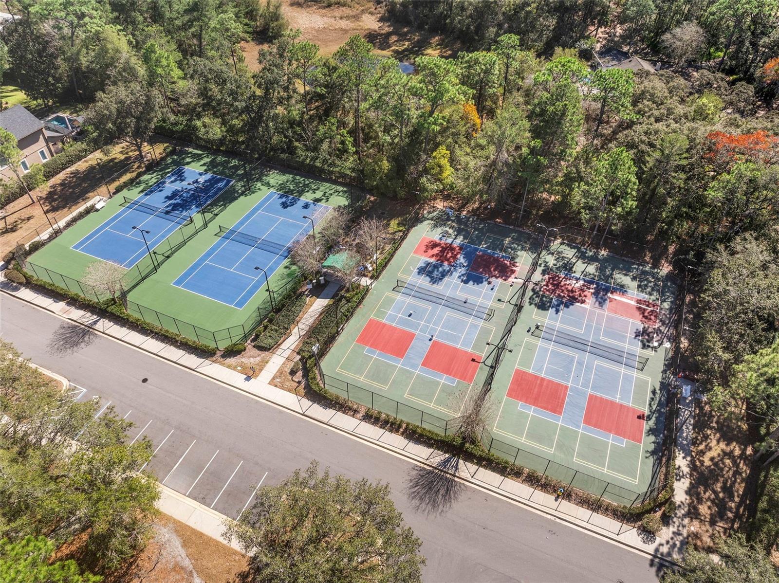 Image 16 of 61 For 216 Foxglove Way