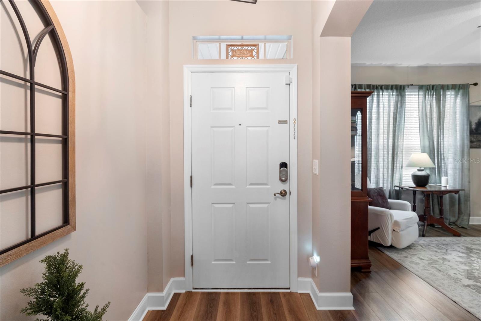 Image 17 of 61 For 216 Foxglove Way