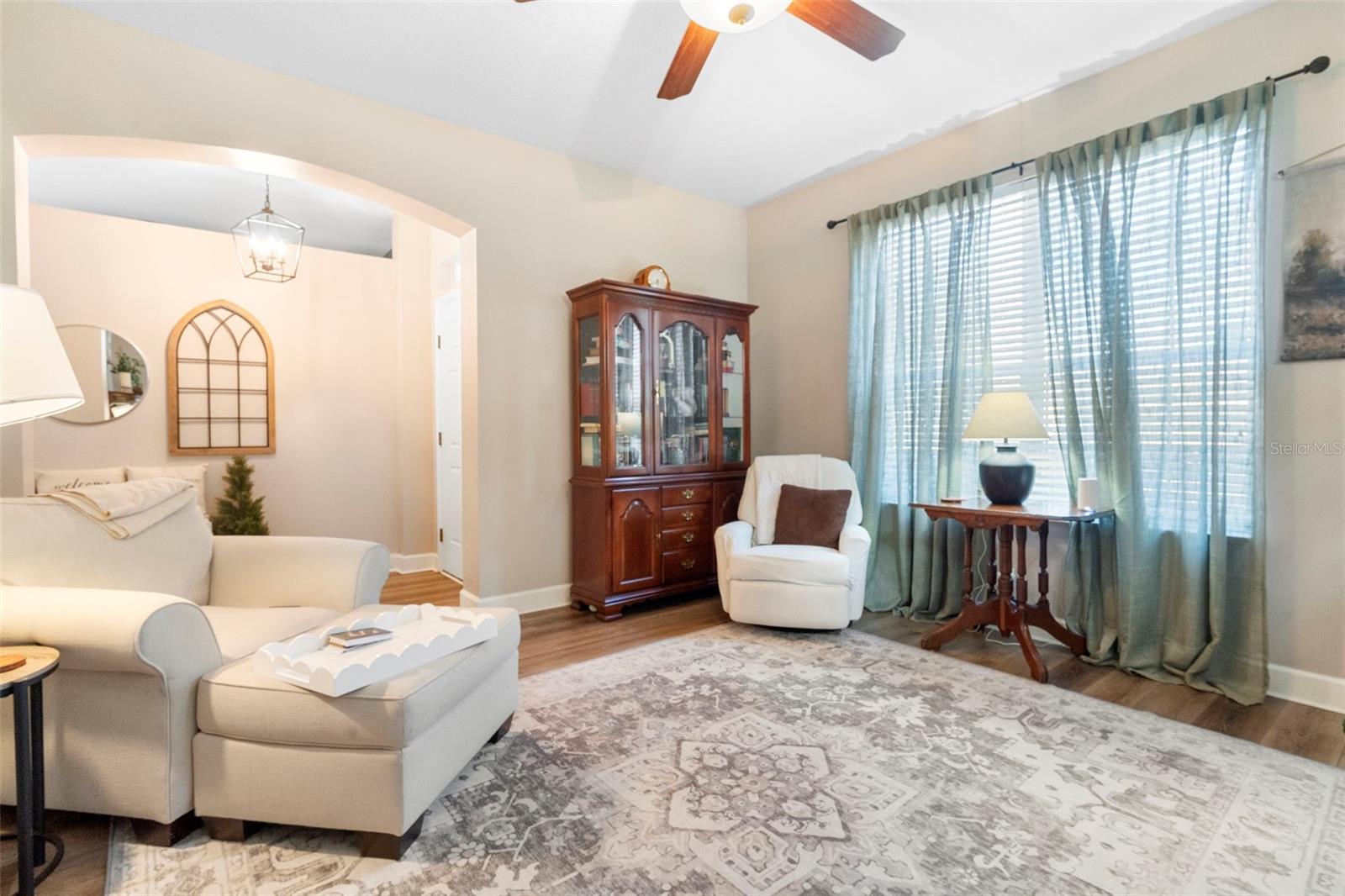 Image 20 of 61 For 216 Foxglove Way