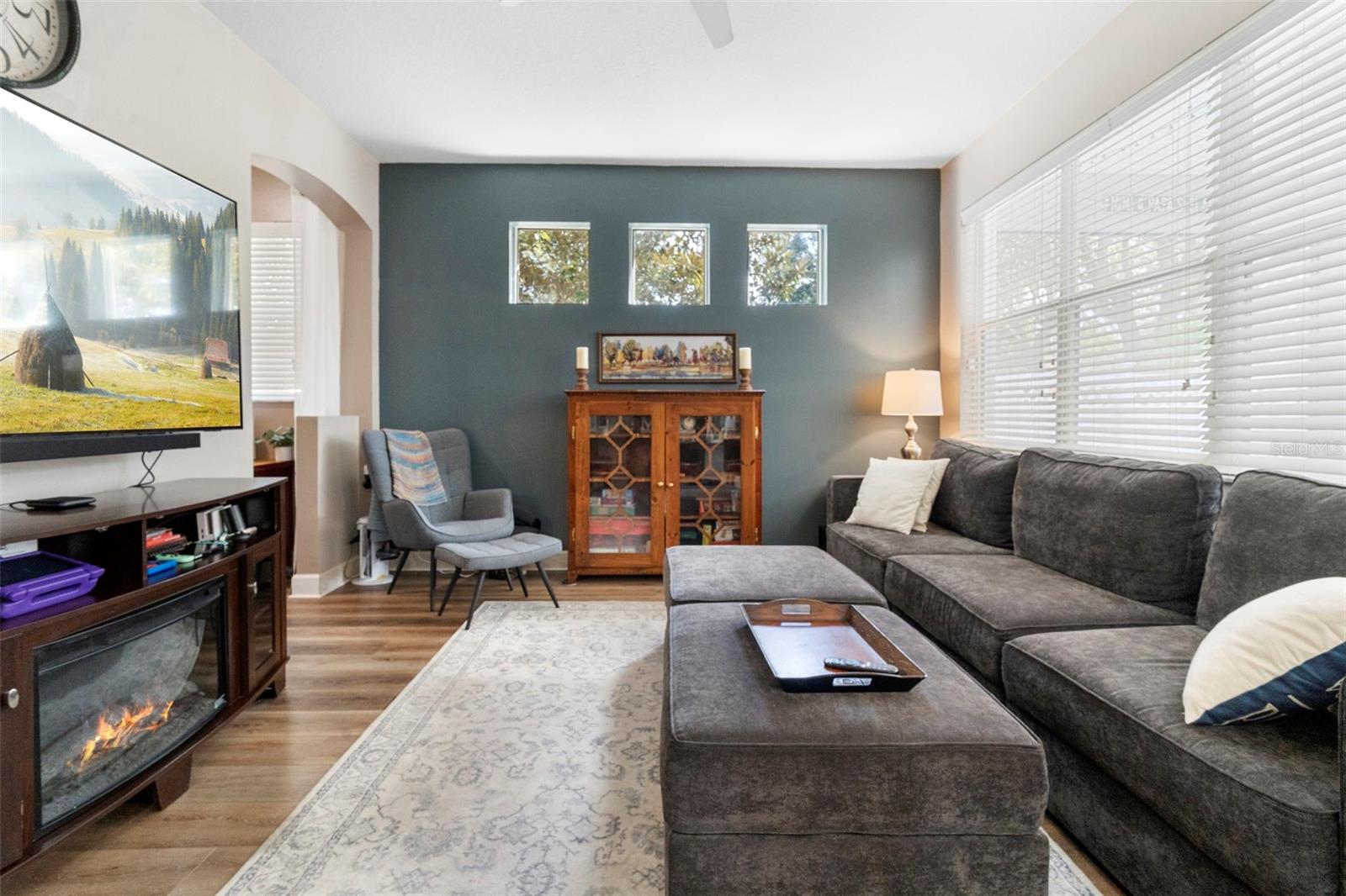 Image 23 of 61 For 216 Foxglove Way