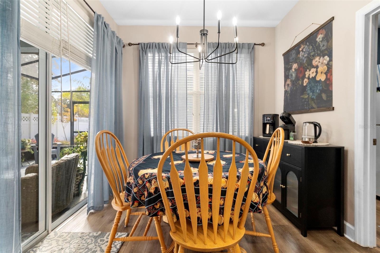 Image 27 of 61 For 216 Foxglove Way