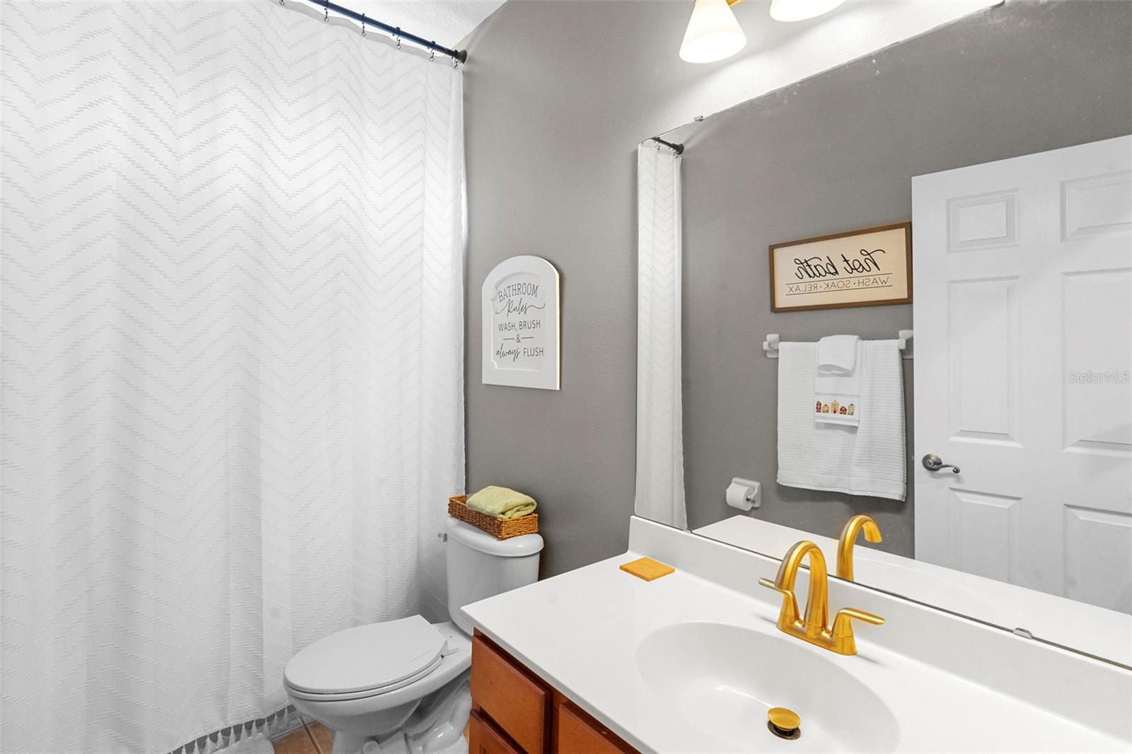 Image 42 of 61 For 216 Foxglove Way