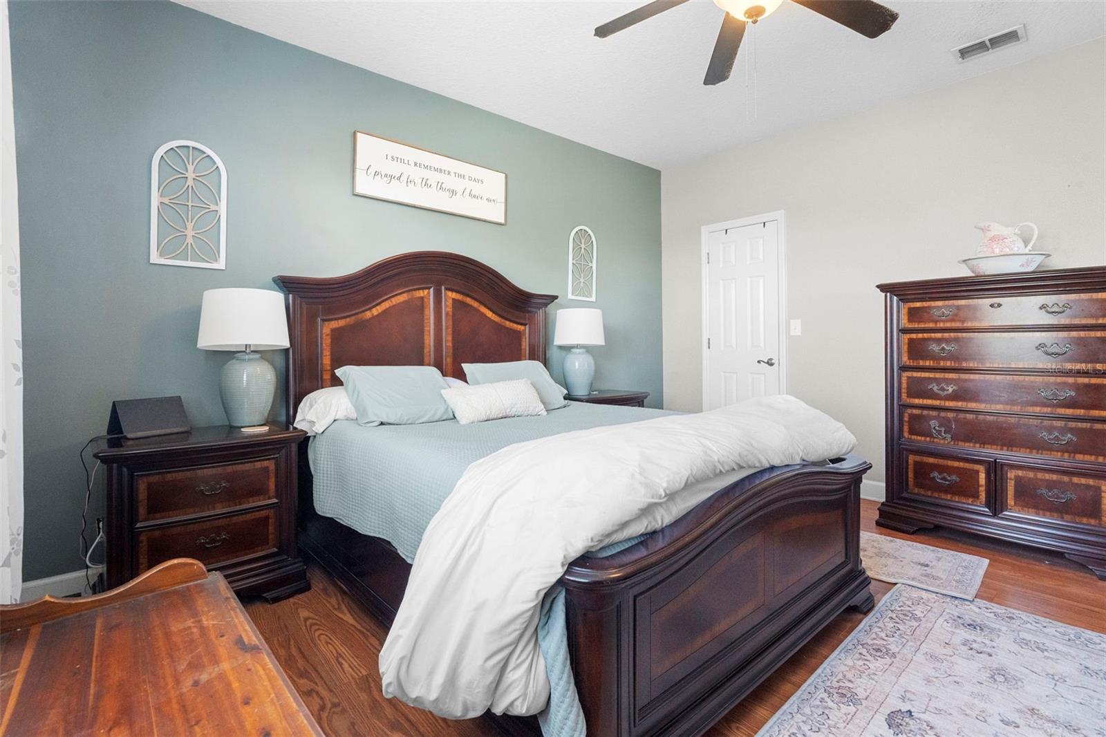 Image 44 of 61 For 216 Foxglove Way