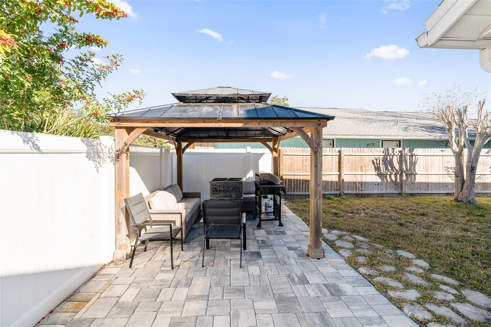 Image 24 of 30 For 1197 Southfork Court