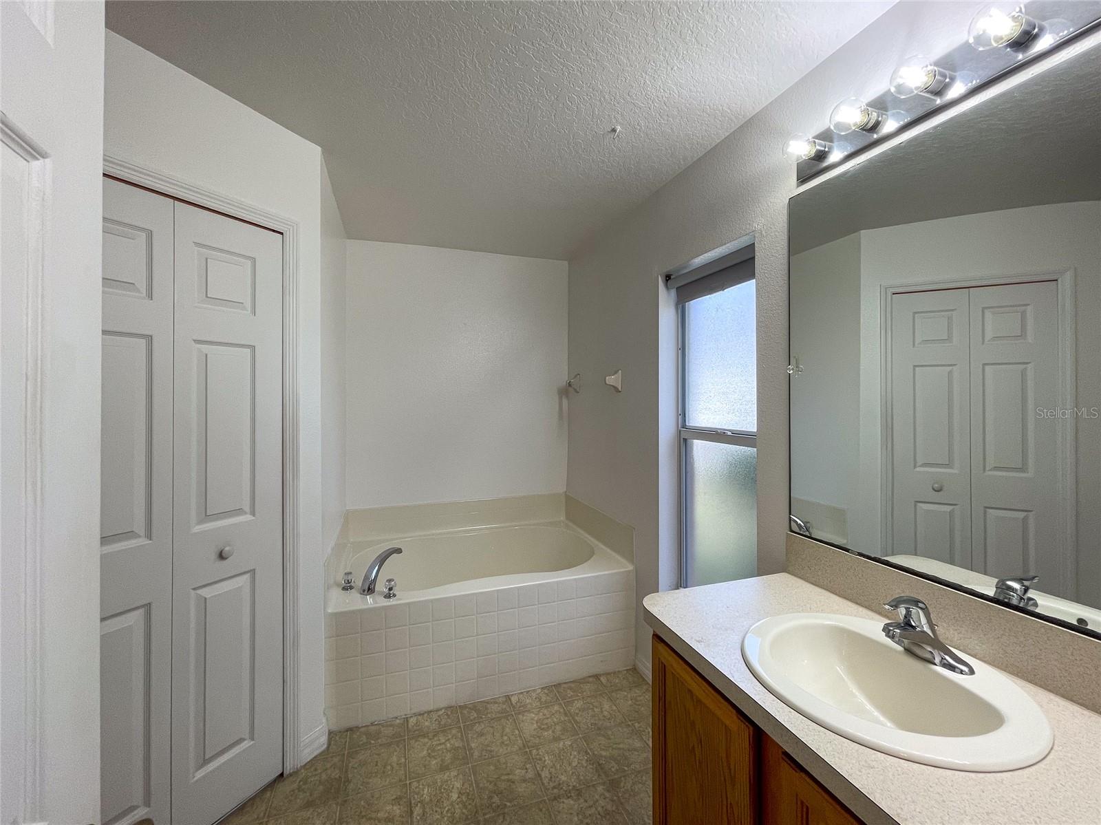 Image 31 of 35 For 342 Dahoon Holly Drive