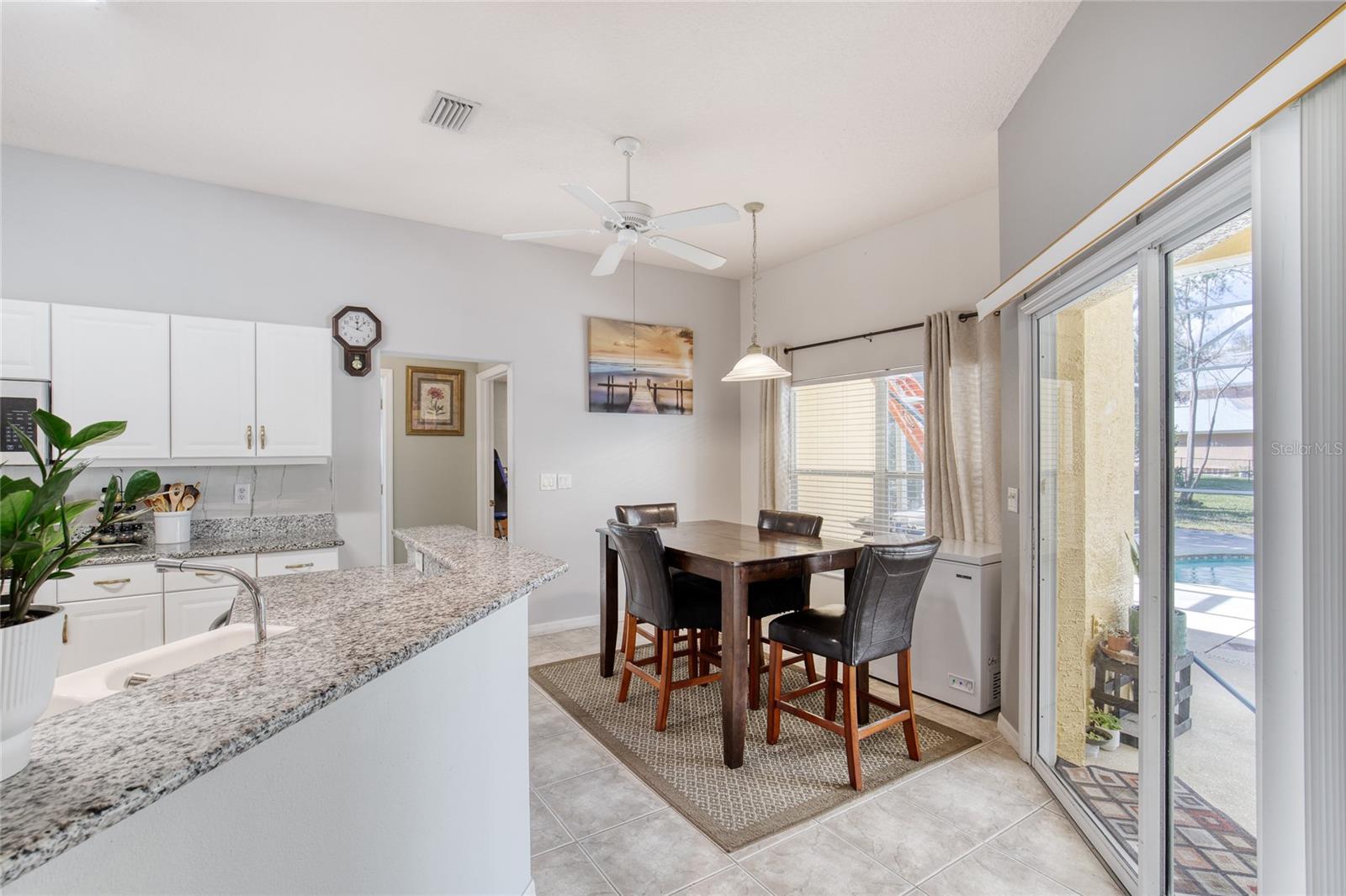 Image 28 of 65 For 4 Cliffside Drive