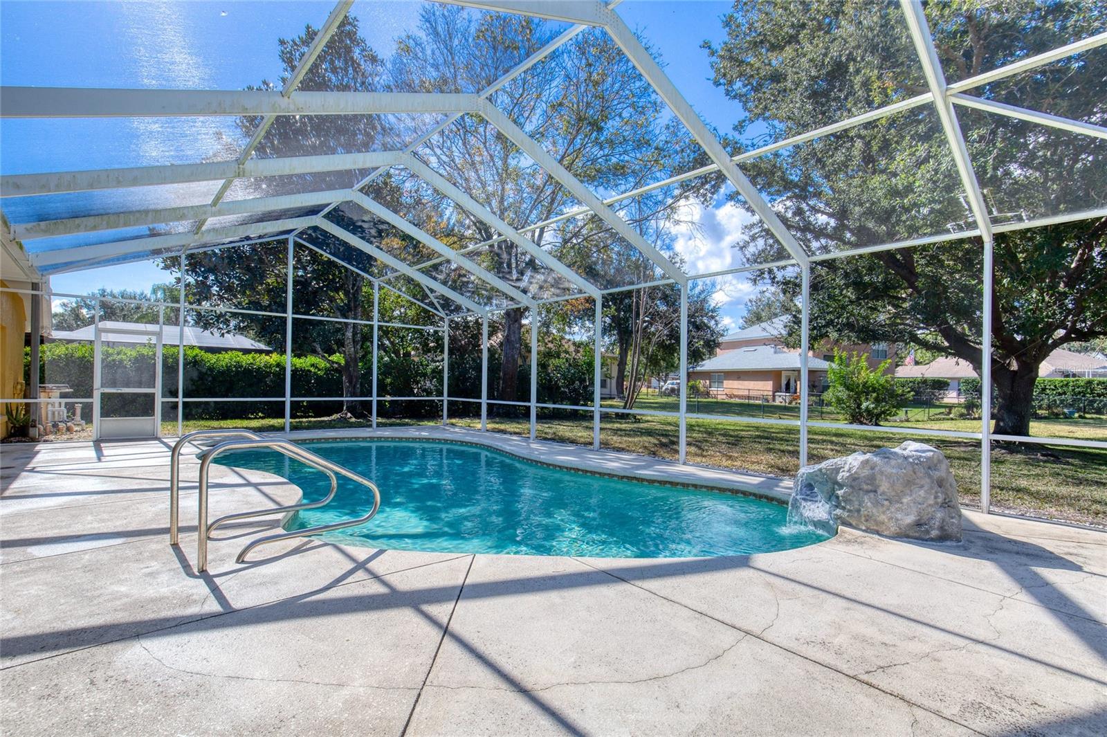 Image 3 of 65 For 4 Cliffside Drive