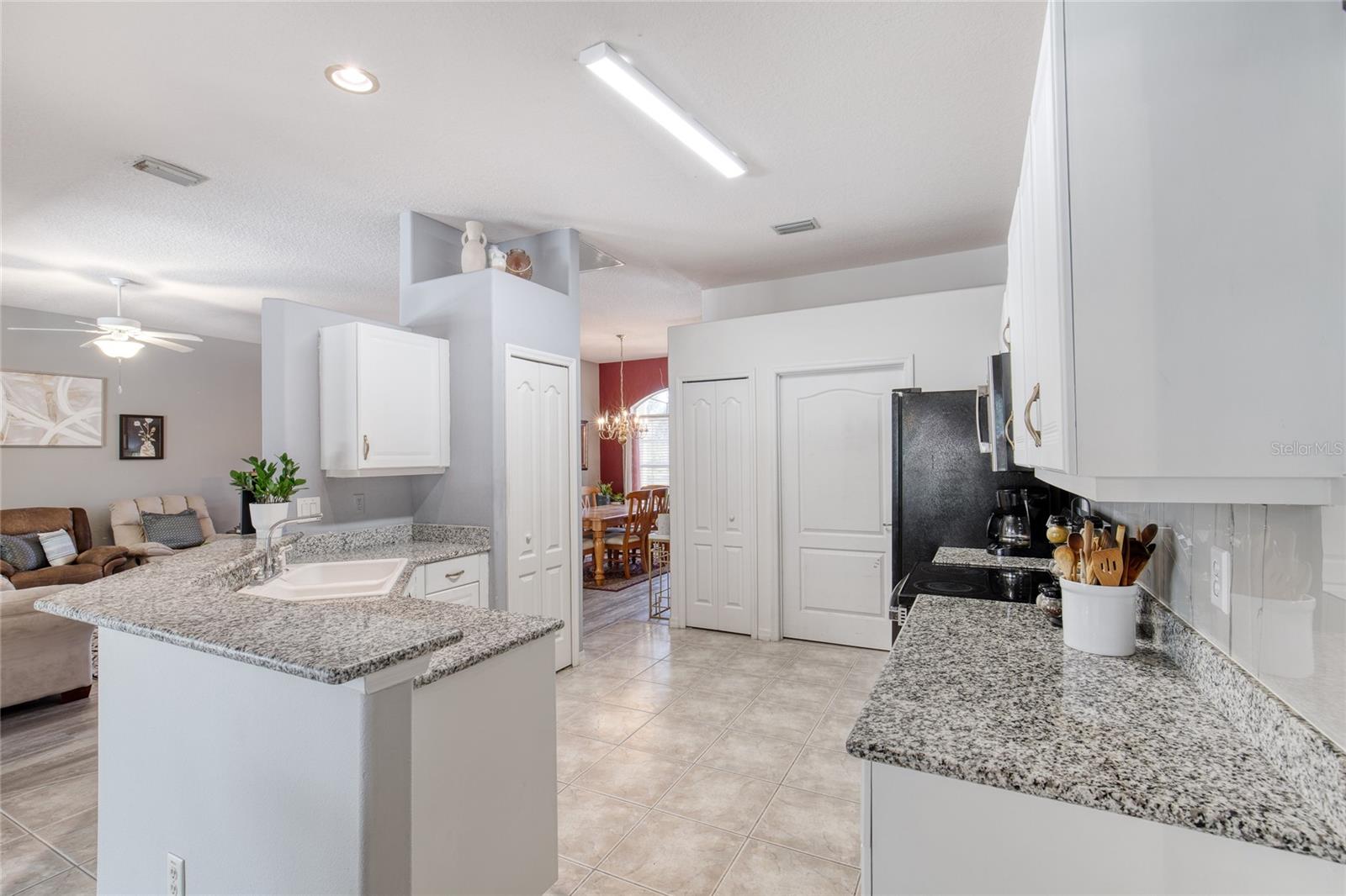 Image 30 of 65 For 4 Cliffside Drive