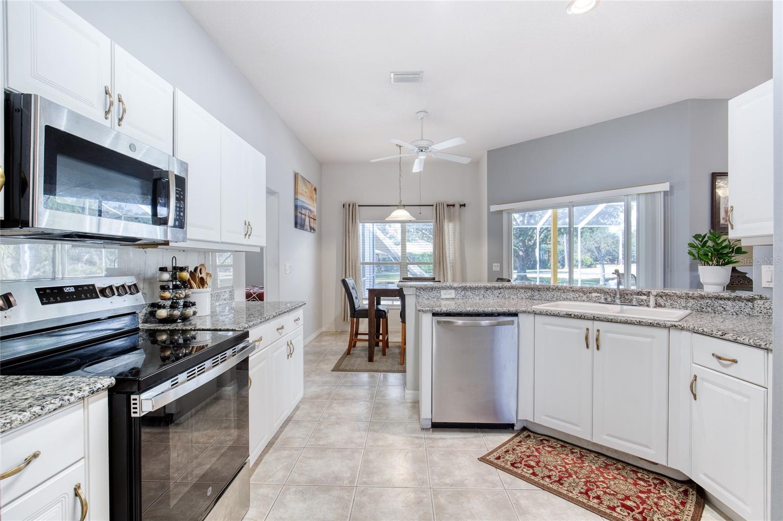 Image 32 of 65 For 4 Cliffside Drive