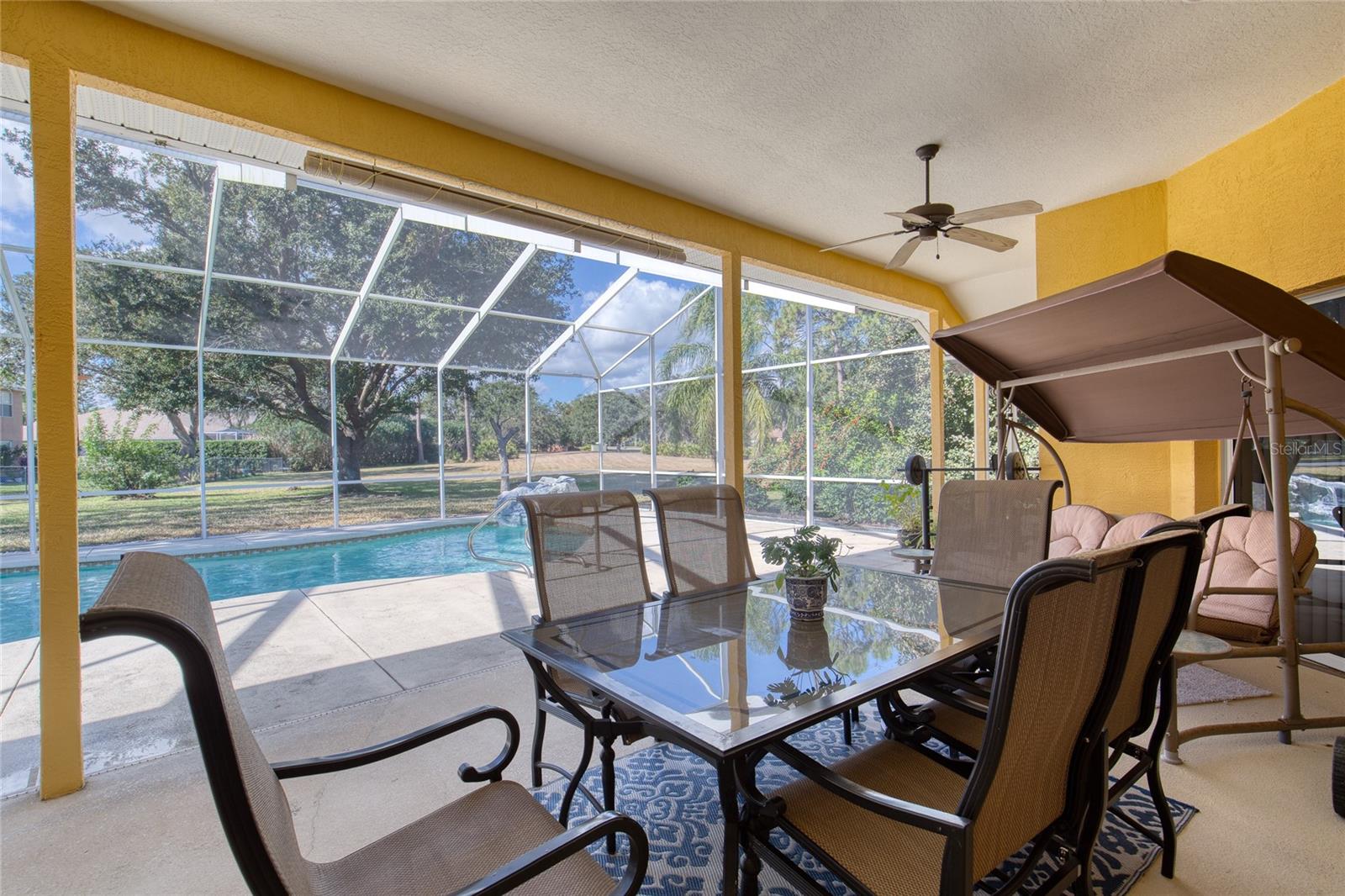 Image 39 of 65 For 4 Cliffside Drive