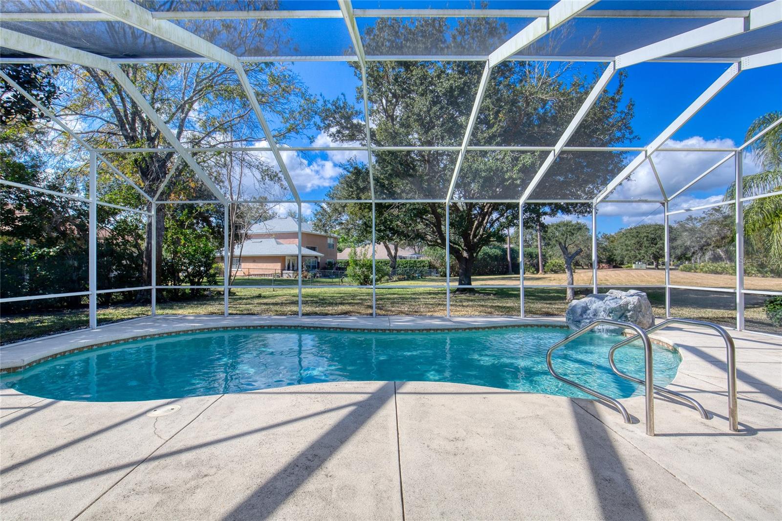 Image 42 of 65 For 4 Cliffside Drive