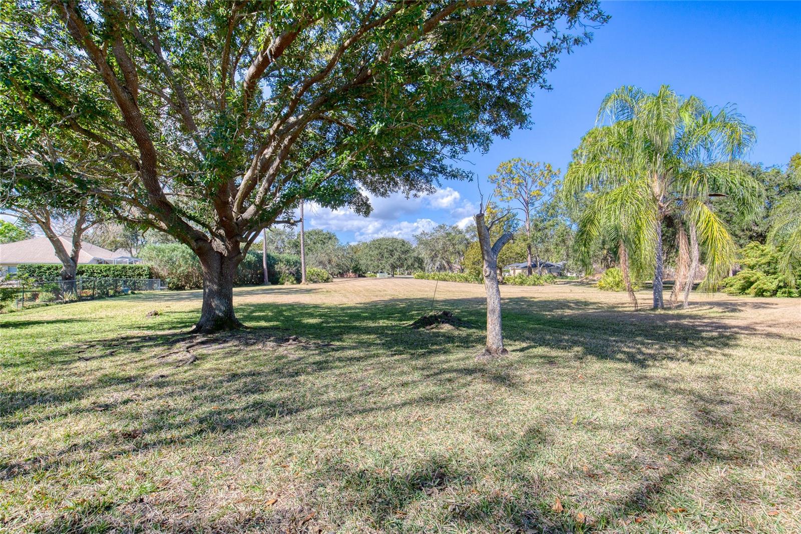 Image 45 of 65 For 4 Cliffside Drive