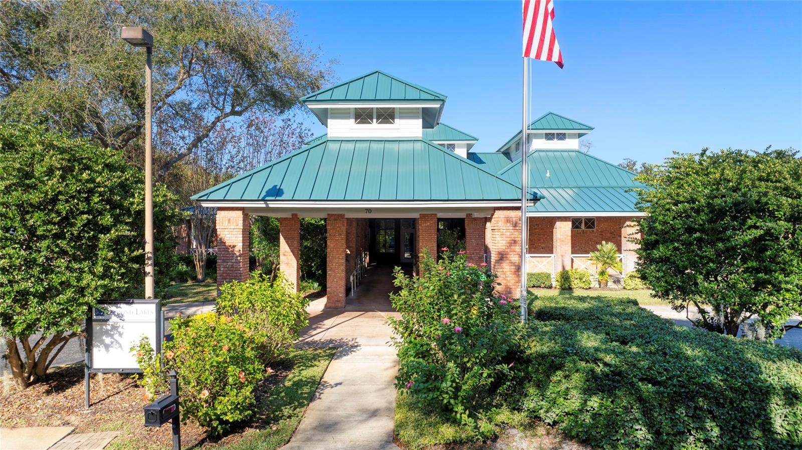 Image 55 of 65 For 4 Cliffside Drive