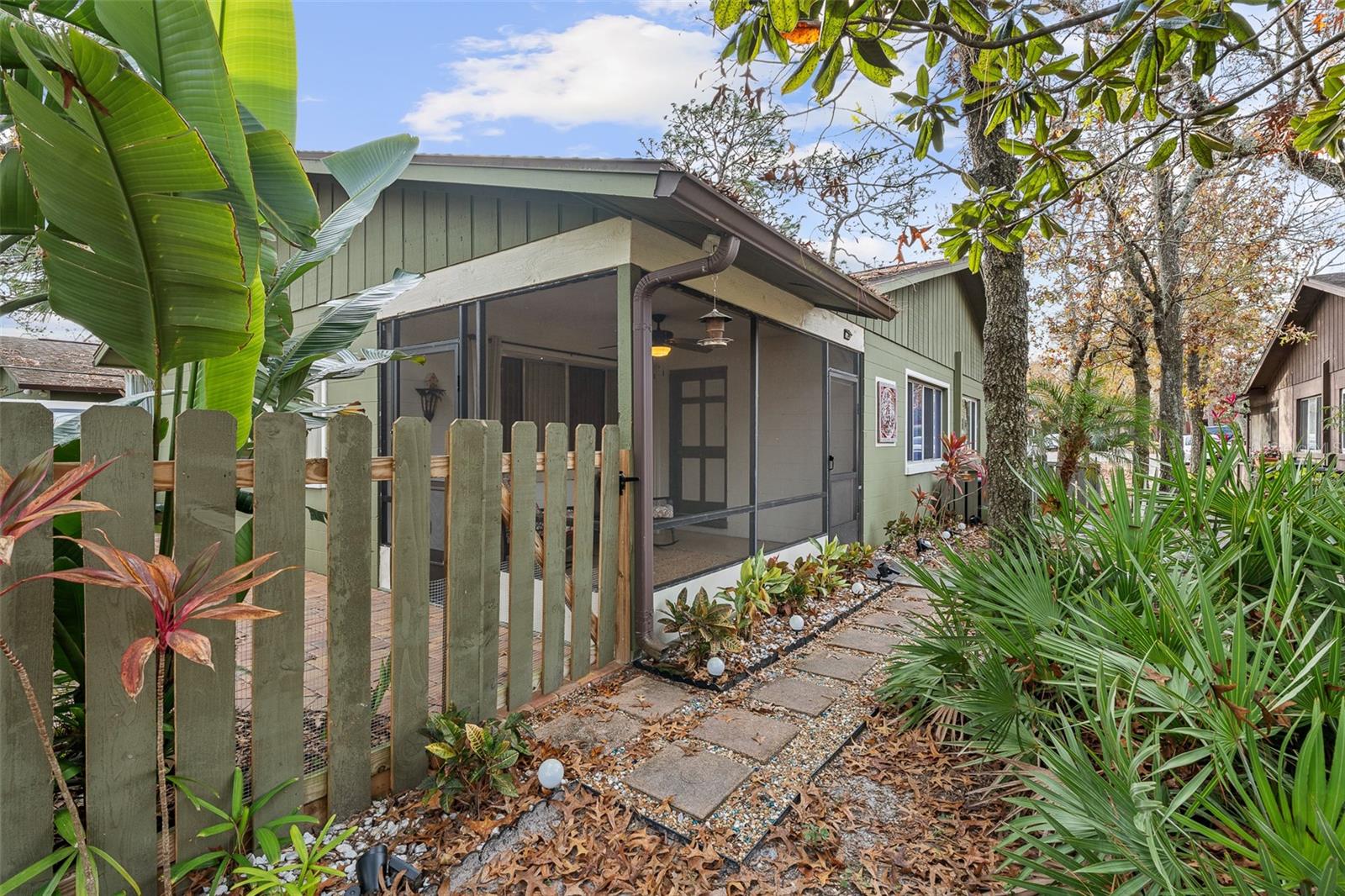 Image 28 of 42 For 29 Summer Trees Road