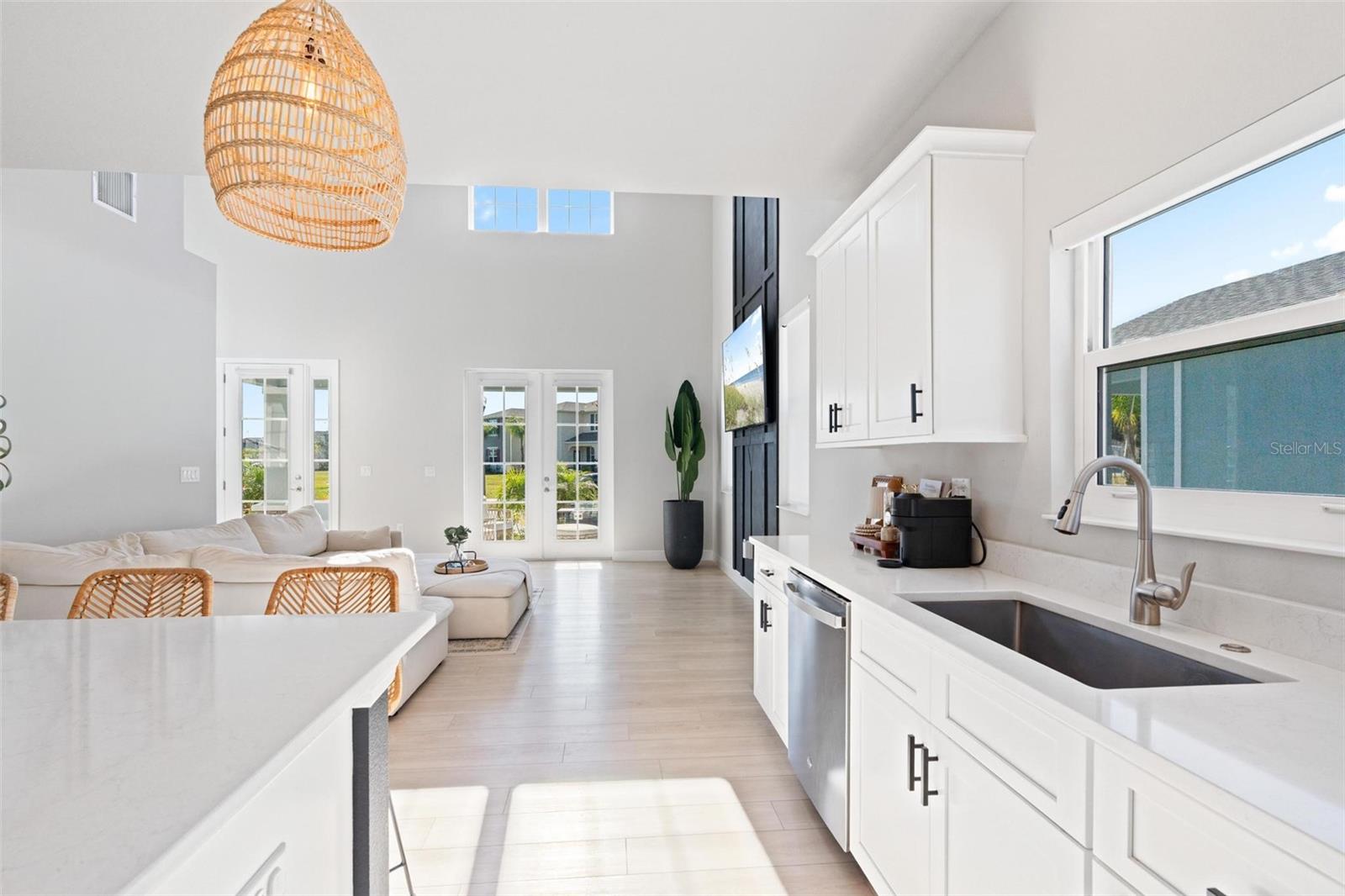 Image 7 of 37 For 553 Venetian Palms Boulevard