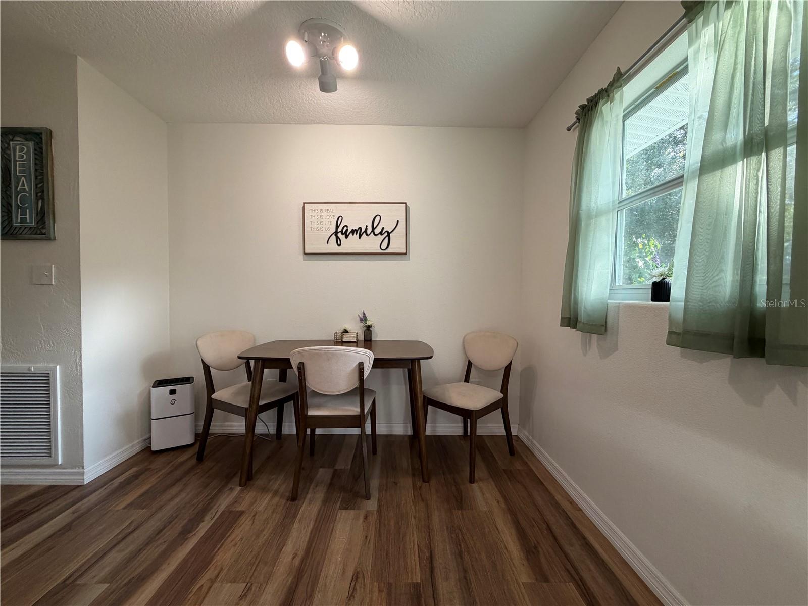 Image 12 of 26 For 312 Hopkins Avenue