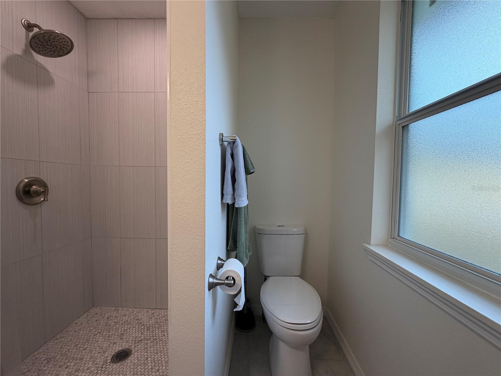 Image 15 of 26 For 312 Hopkins Avenue