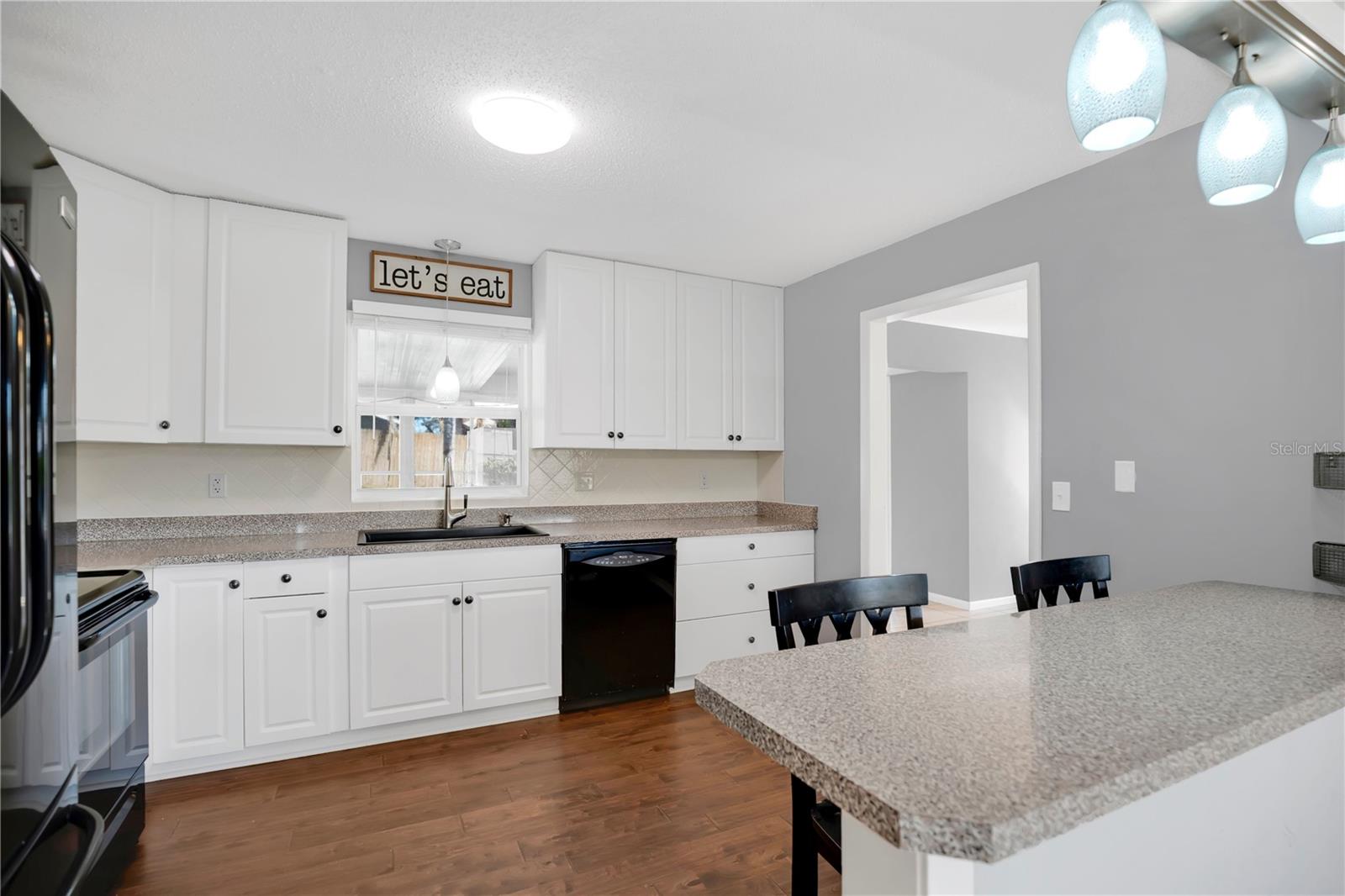 Image 13 of 38 For 671 Tumblebrook Drive